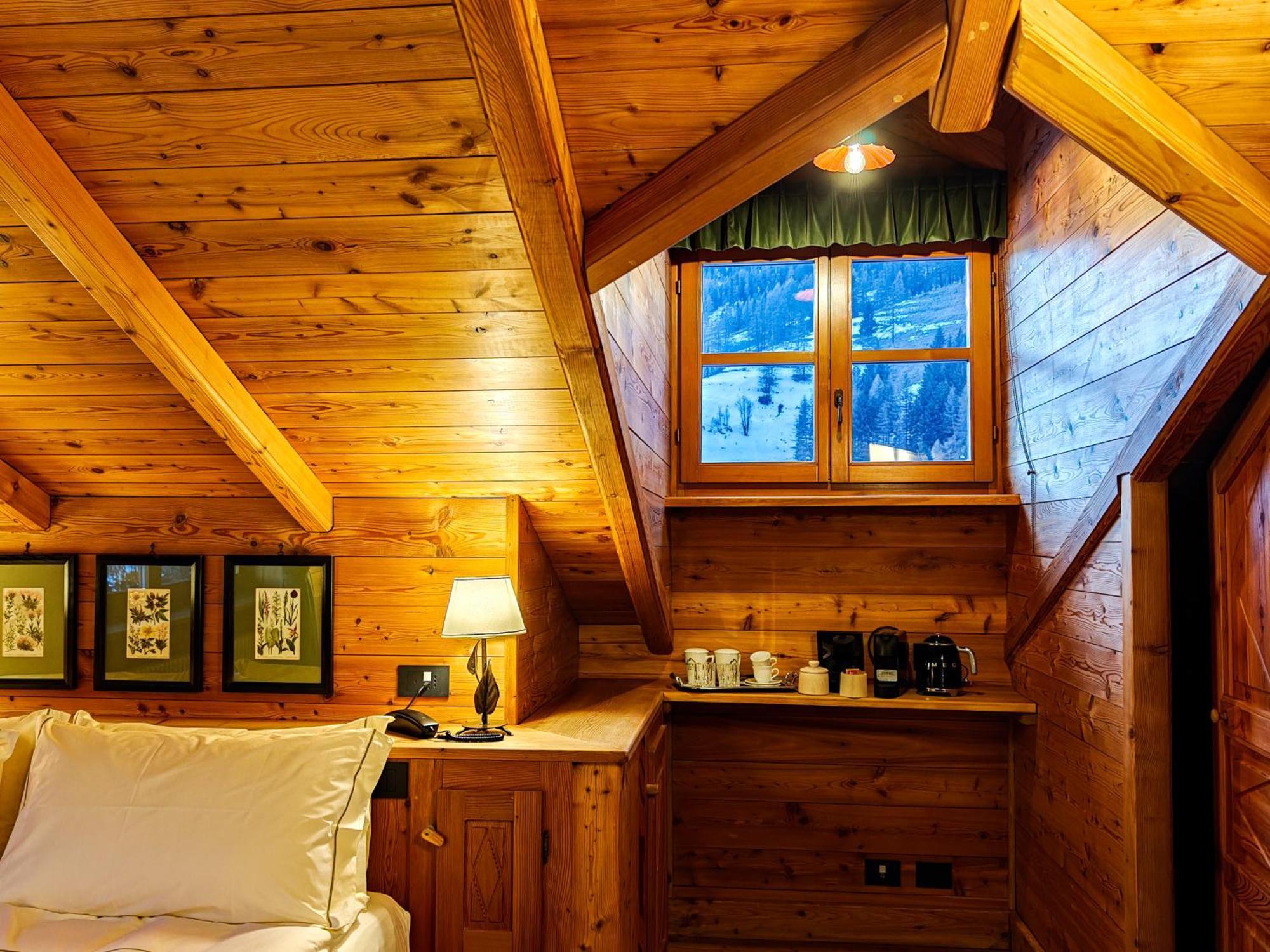 Luxury Triple Room