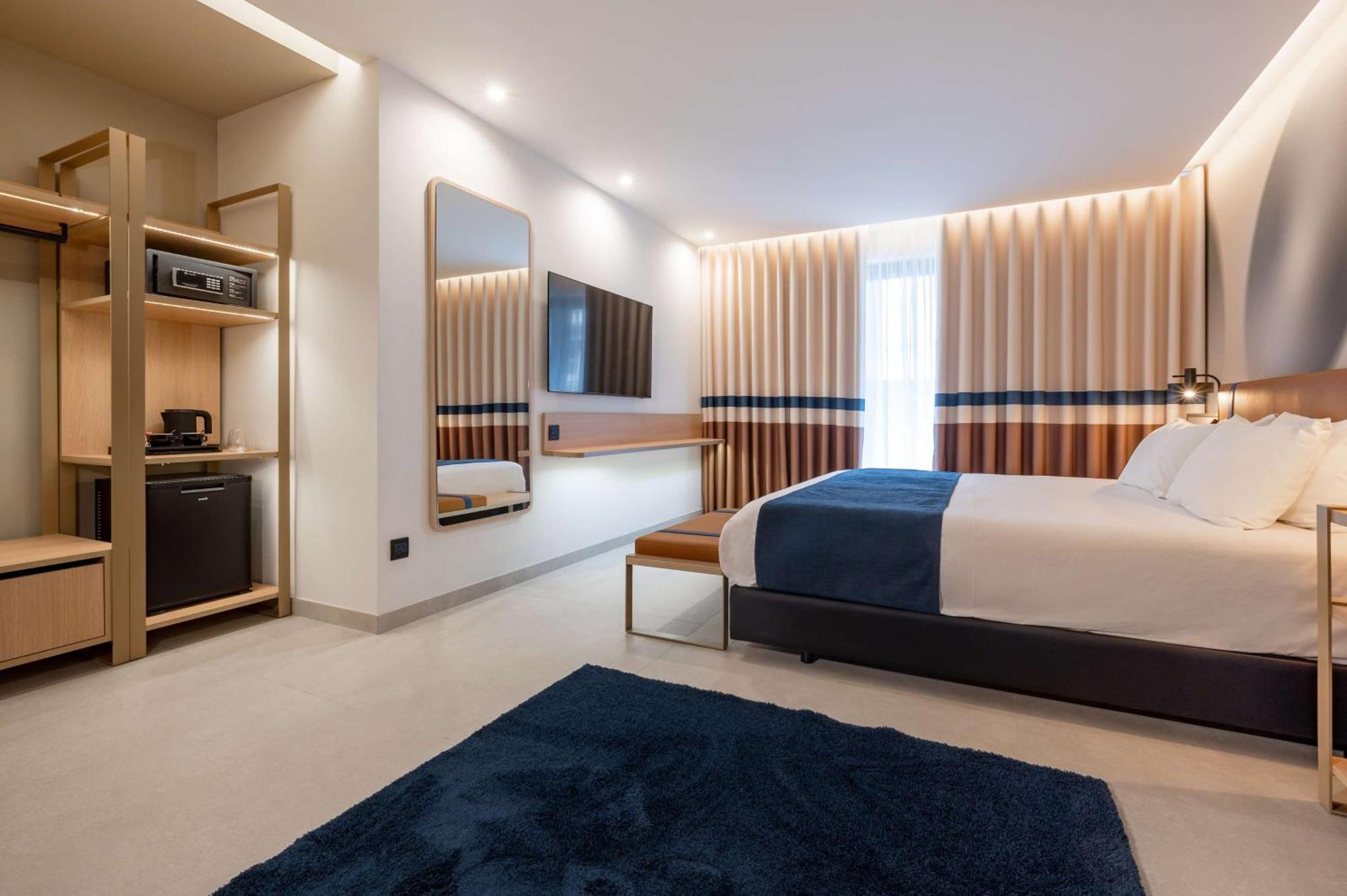 Deluxe Double Room Balcony