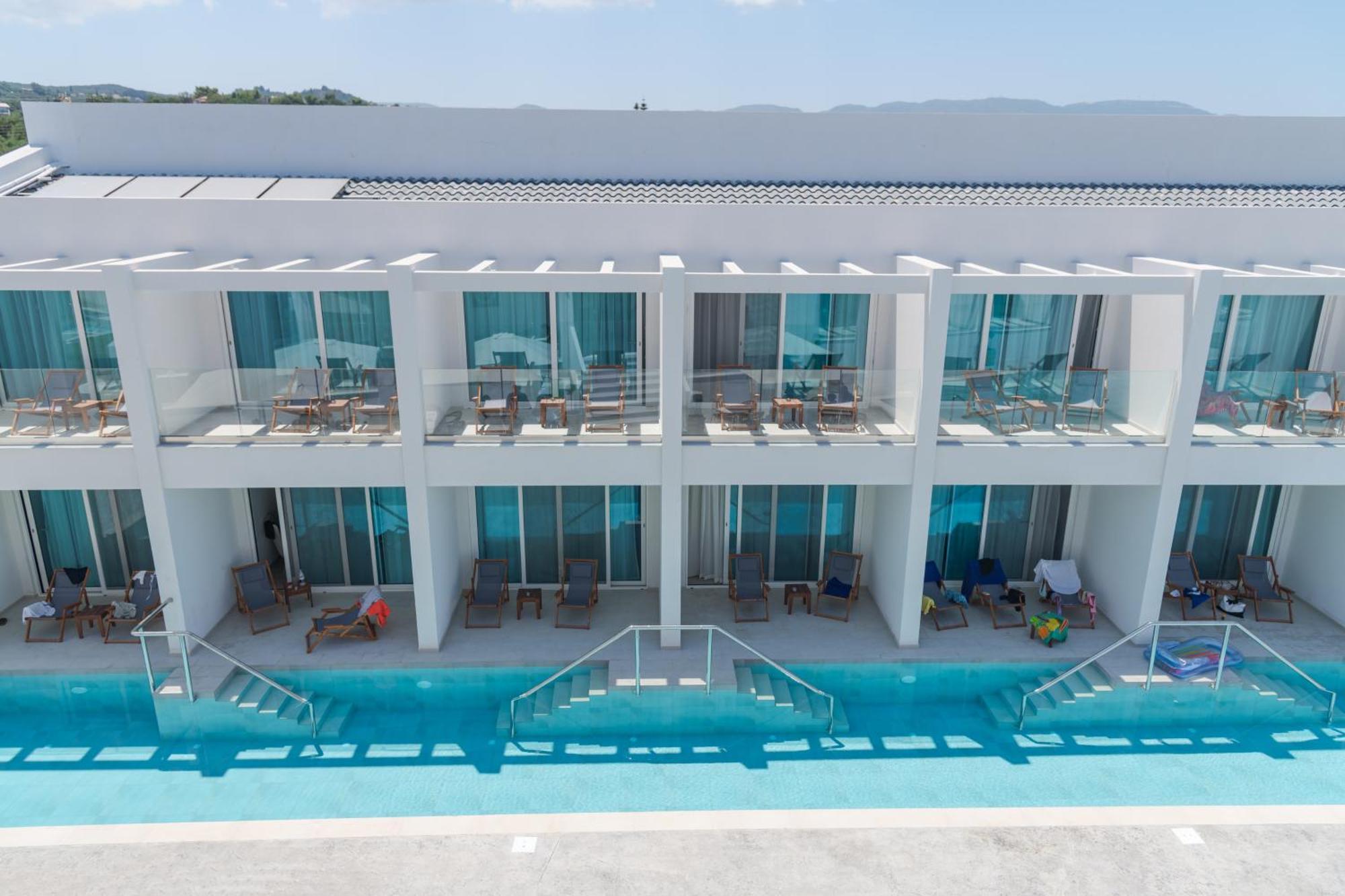 Deluxe Double or Twin Room Sundeck,1638570181:JPEG