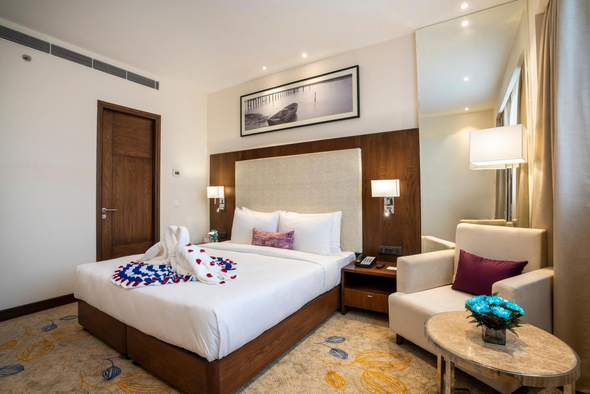 Executive King Suite - Non-Smoking