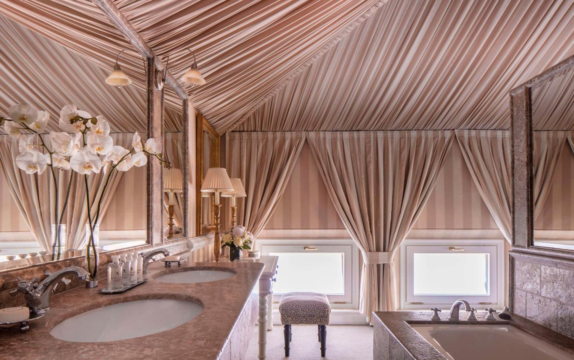 Attic Suite,1640370902:JPEG