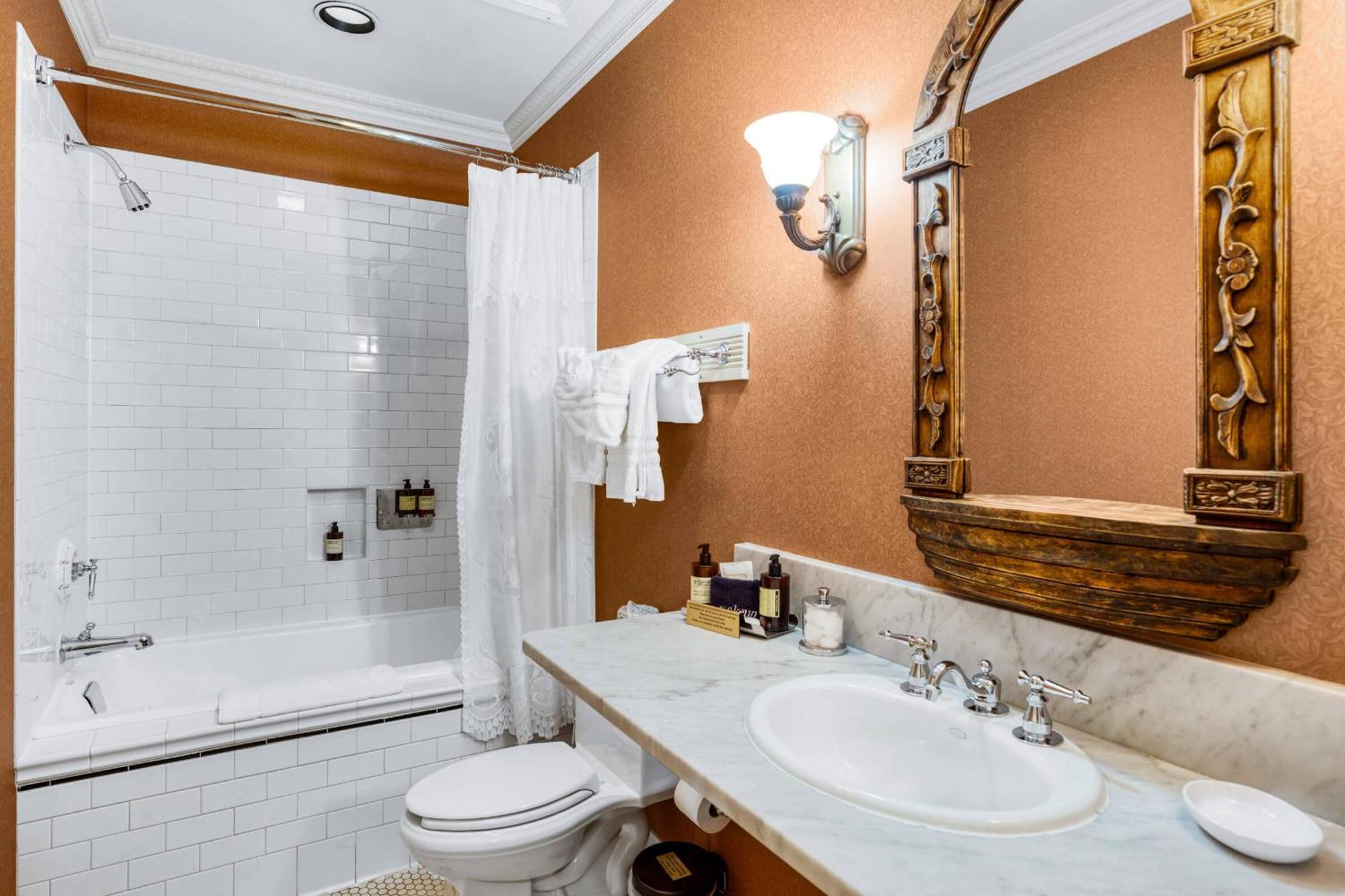 King Junior Suite