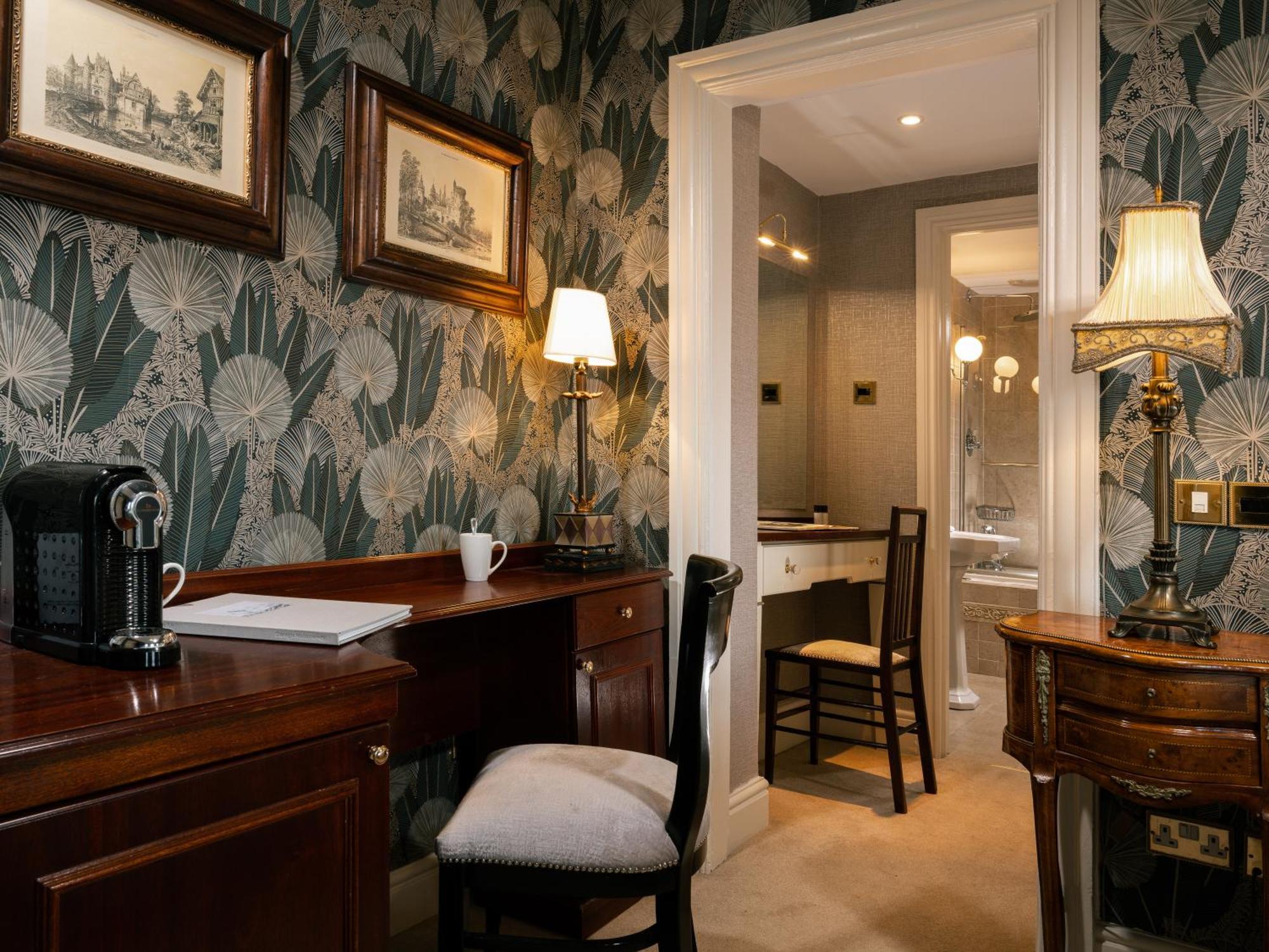 Double Room Max