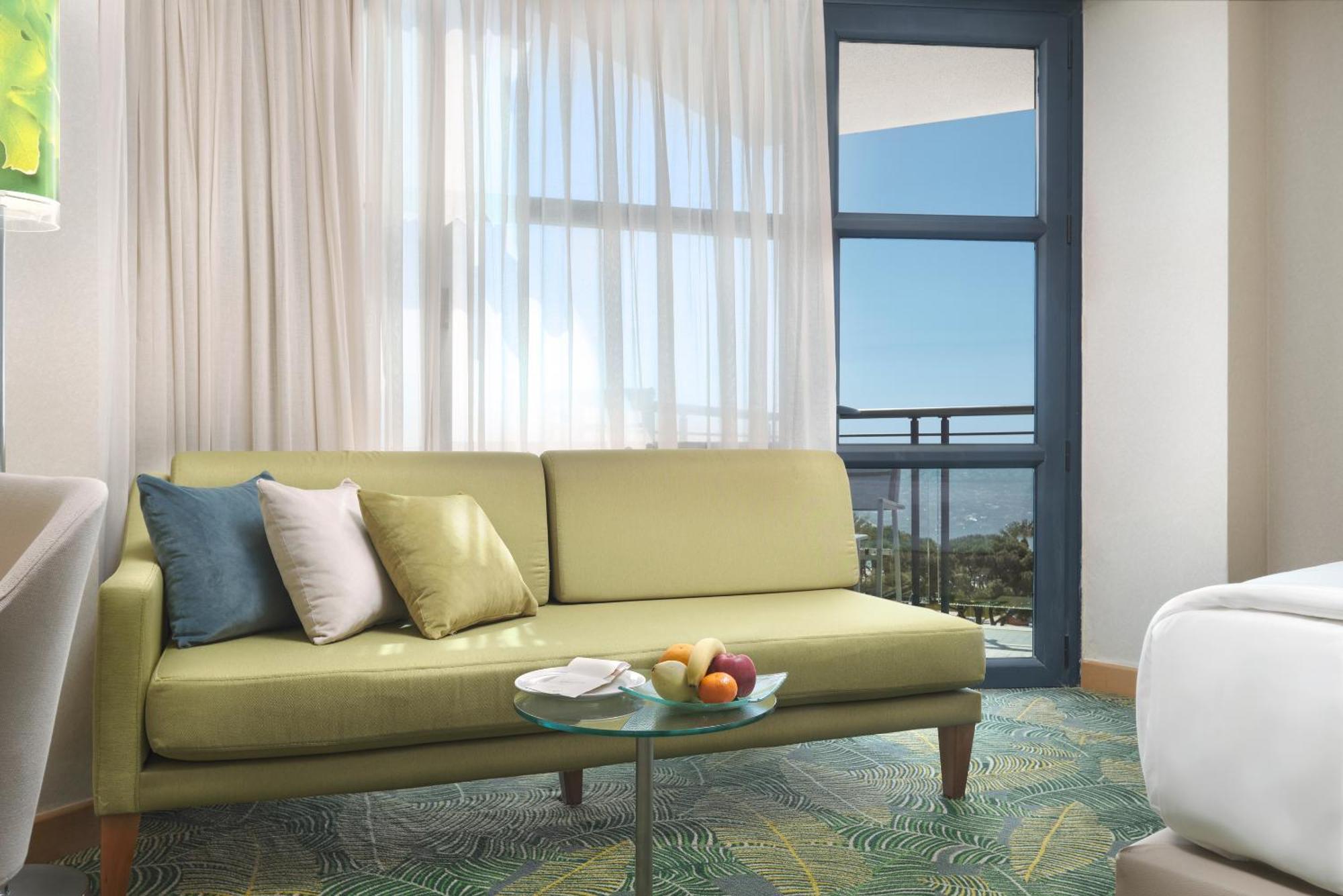 Double Room with Balcony and Sea View