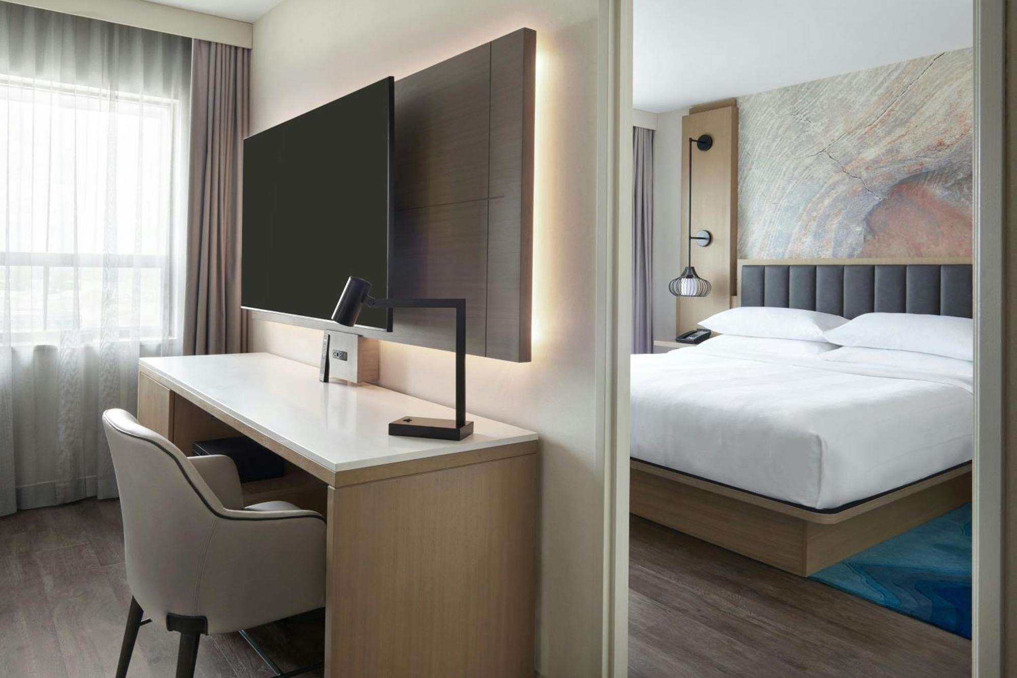 One-Bedroom Junior King Suite Club Lounge Access,1643153656:JPEG