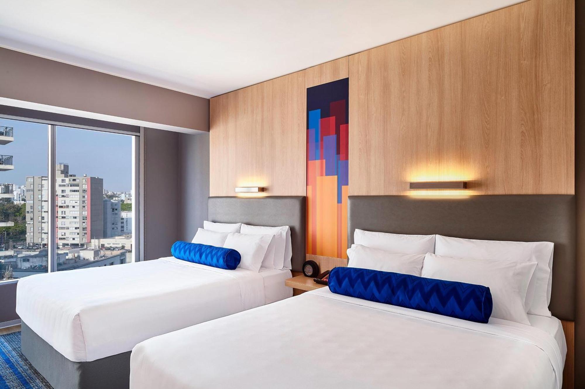 Breezy Room, Larger Guest Room, 2 Queen