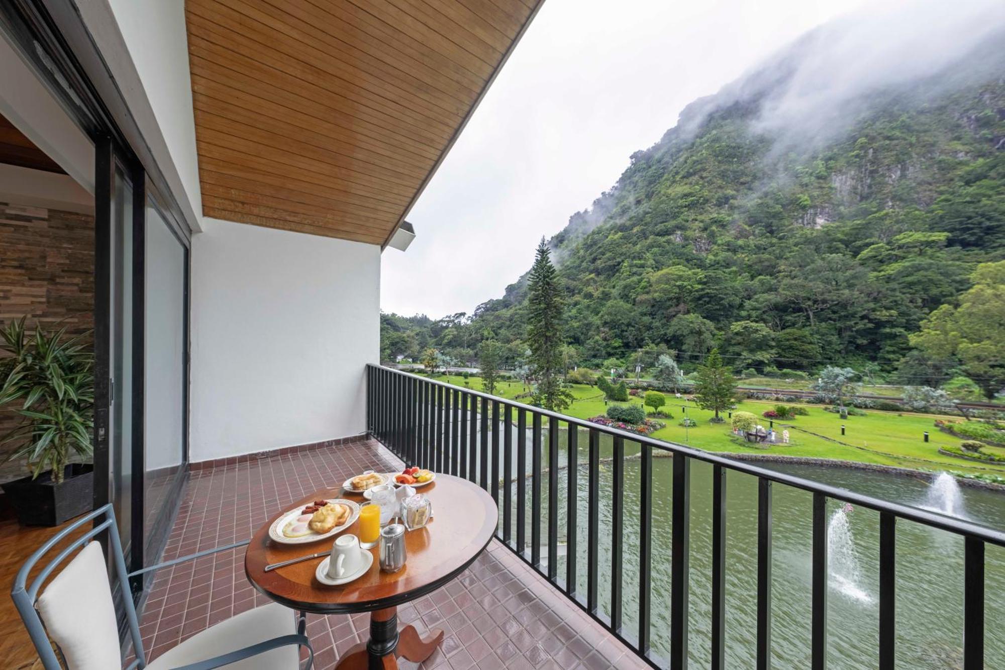 King Suite with Garden View - Non Smoking