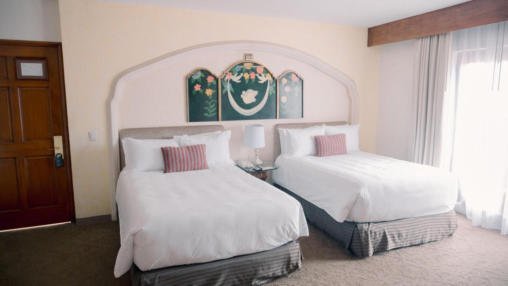 Master Suite Double,1645011736:JPEG