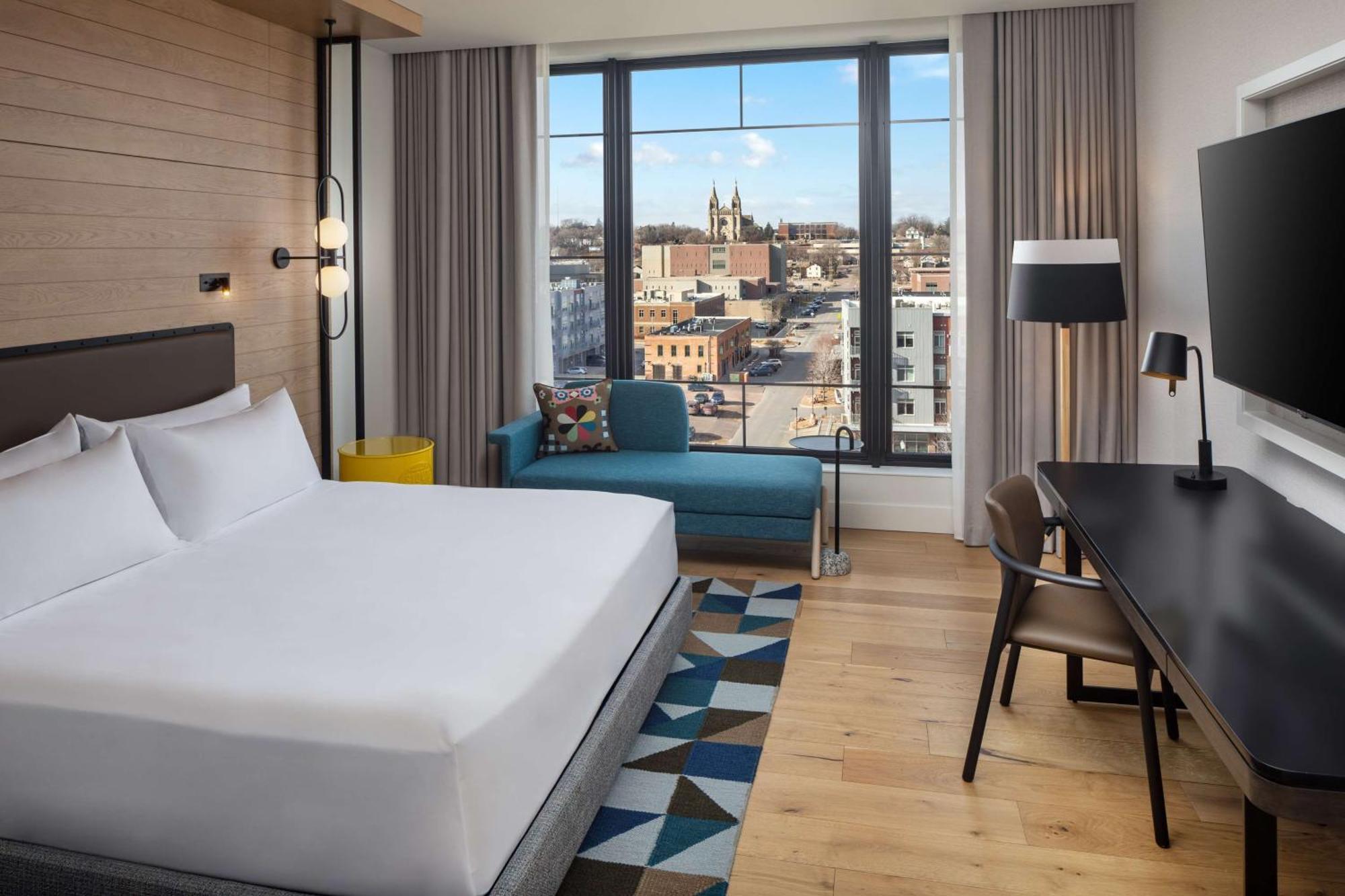 King Room with City View