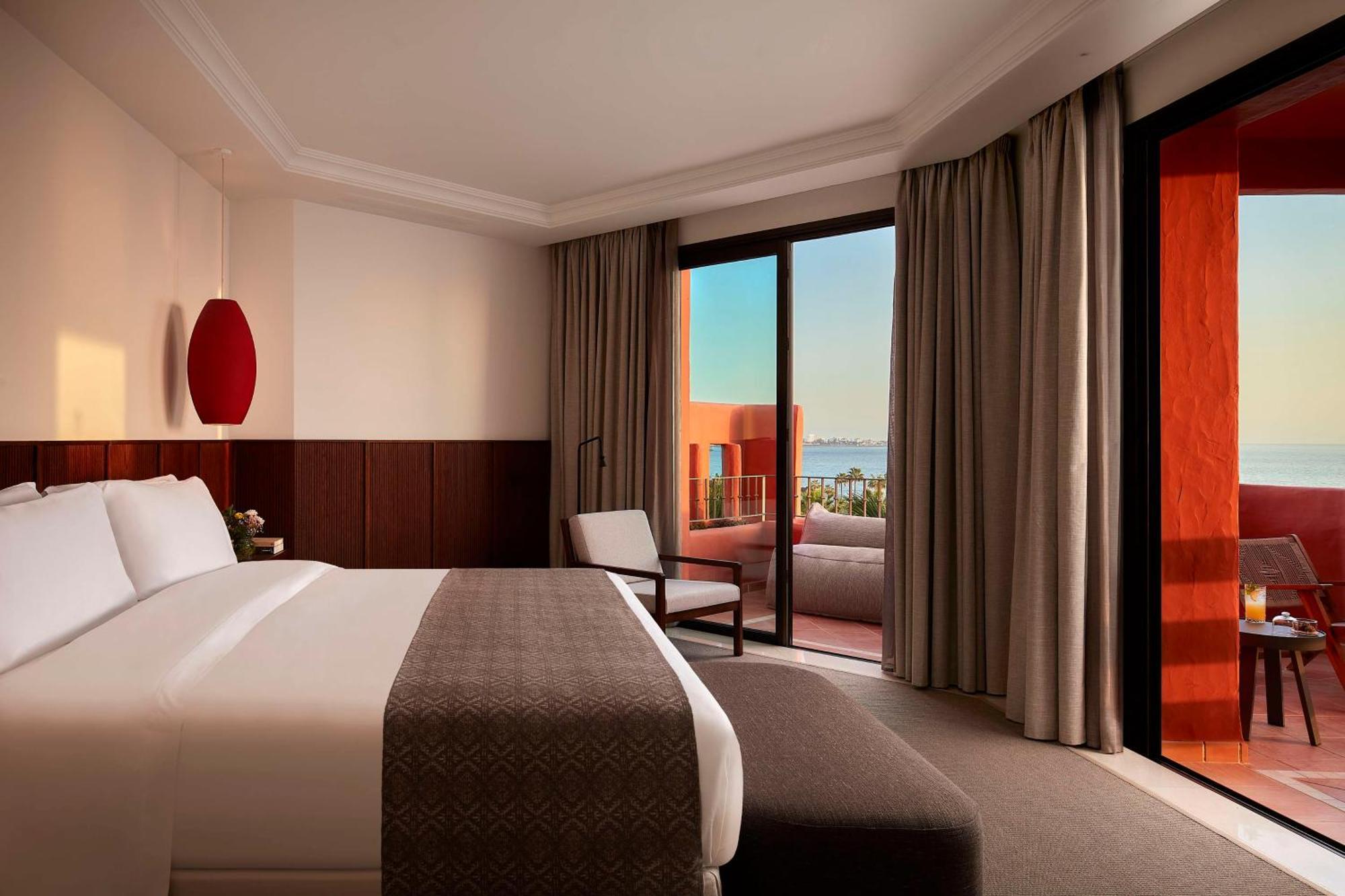 Junior Suite mit Terrasse, Meerblick und Zustellbett (2 Erwachsene und 2 Kinder)
