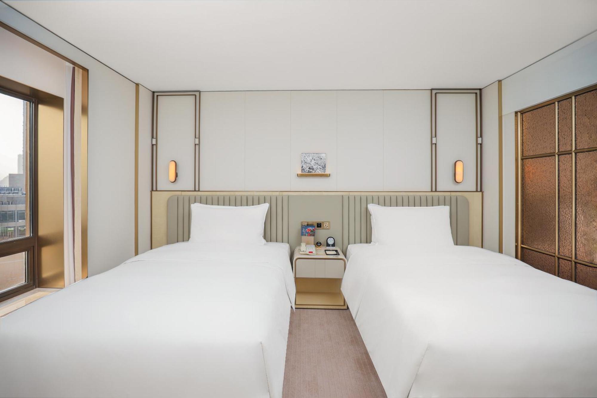 Jinling Tower Harmonious Charm Deluxe Twin Room(Upgraded)