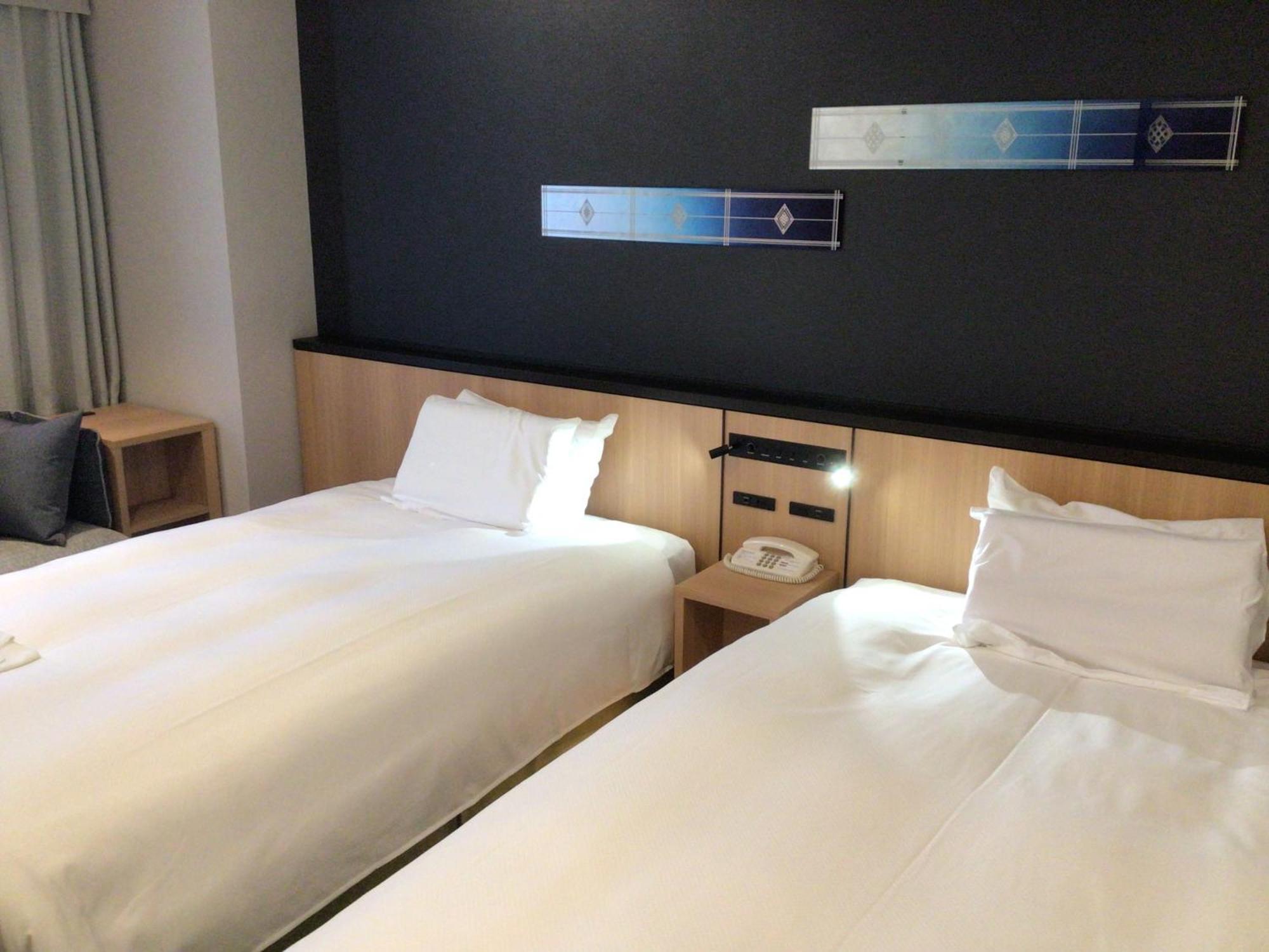 Deluxe Twin Room Non-Smoking-2025Renovated