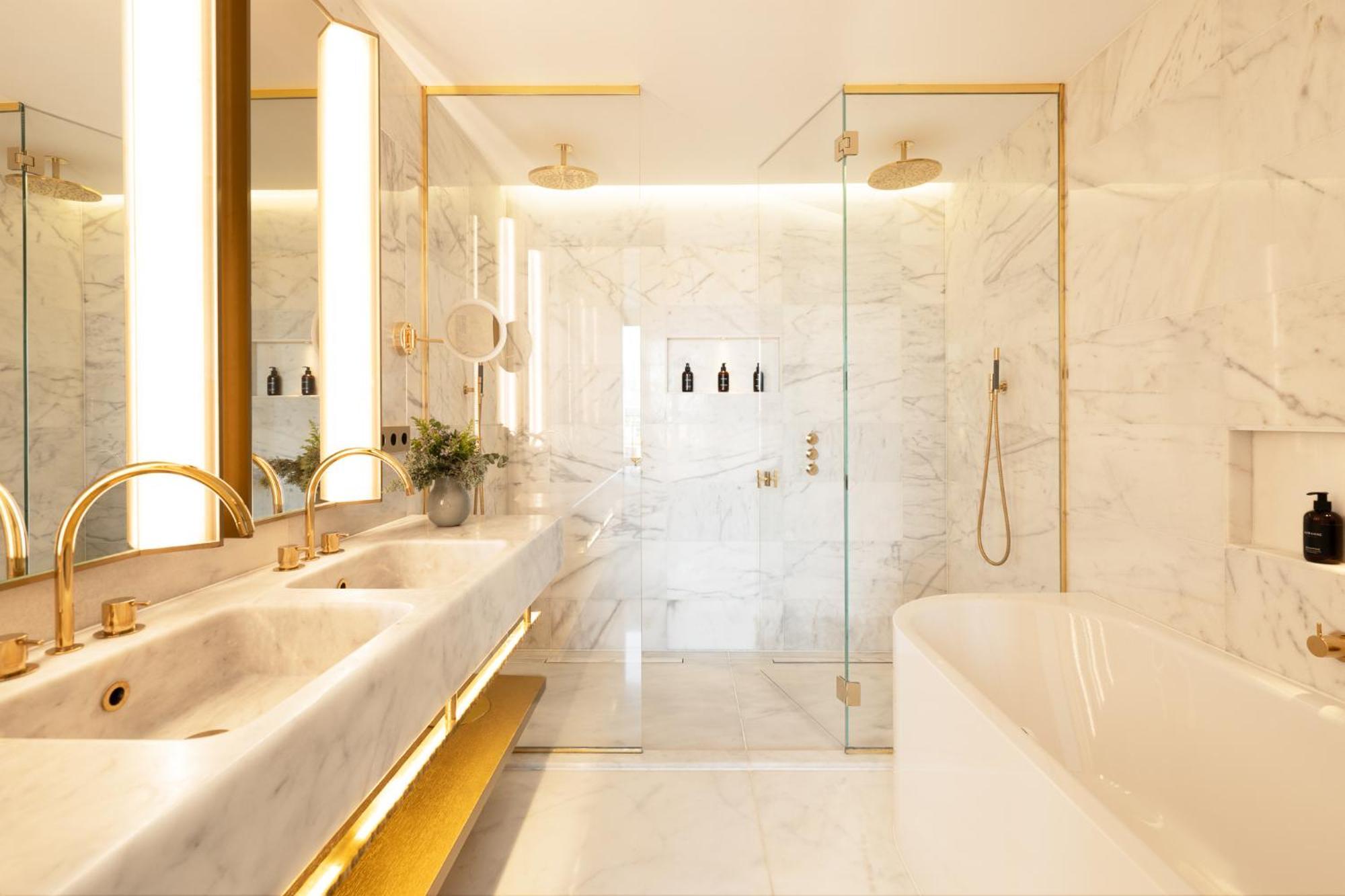 Penthouse Suite