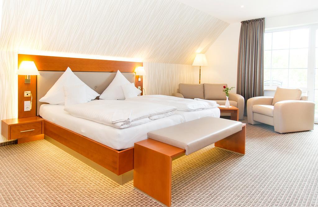 Deluxe Single Room