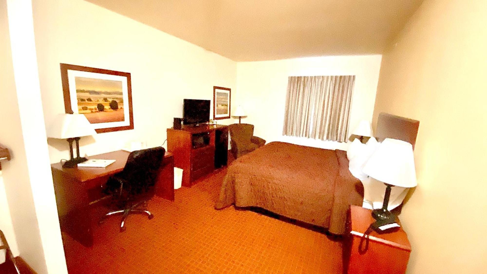 Superior King Suite