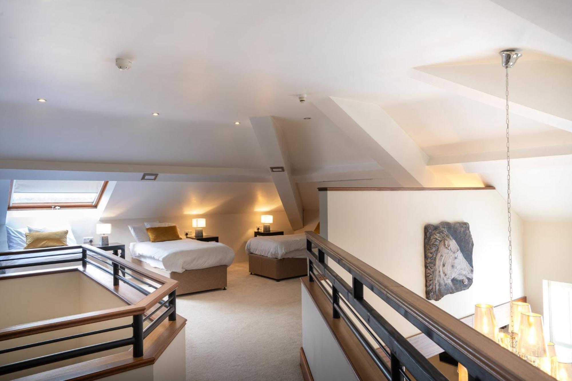 Apartment - Split Level