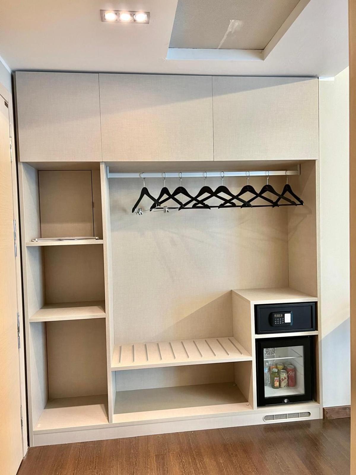 Triple Room,1648031227:JPEG