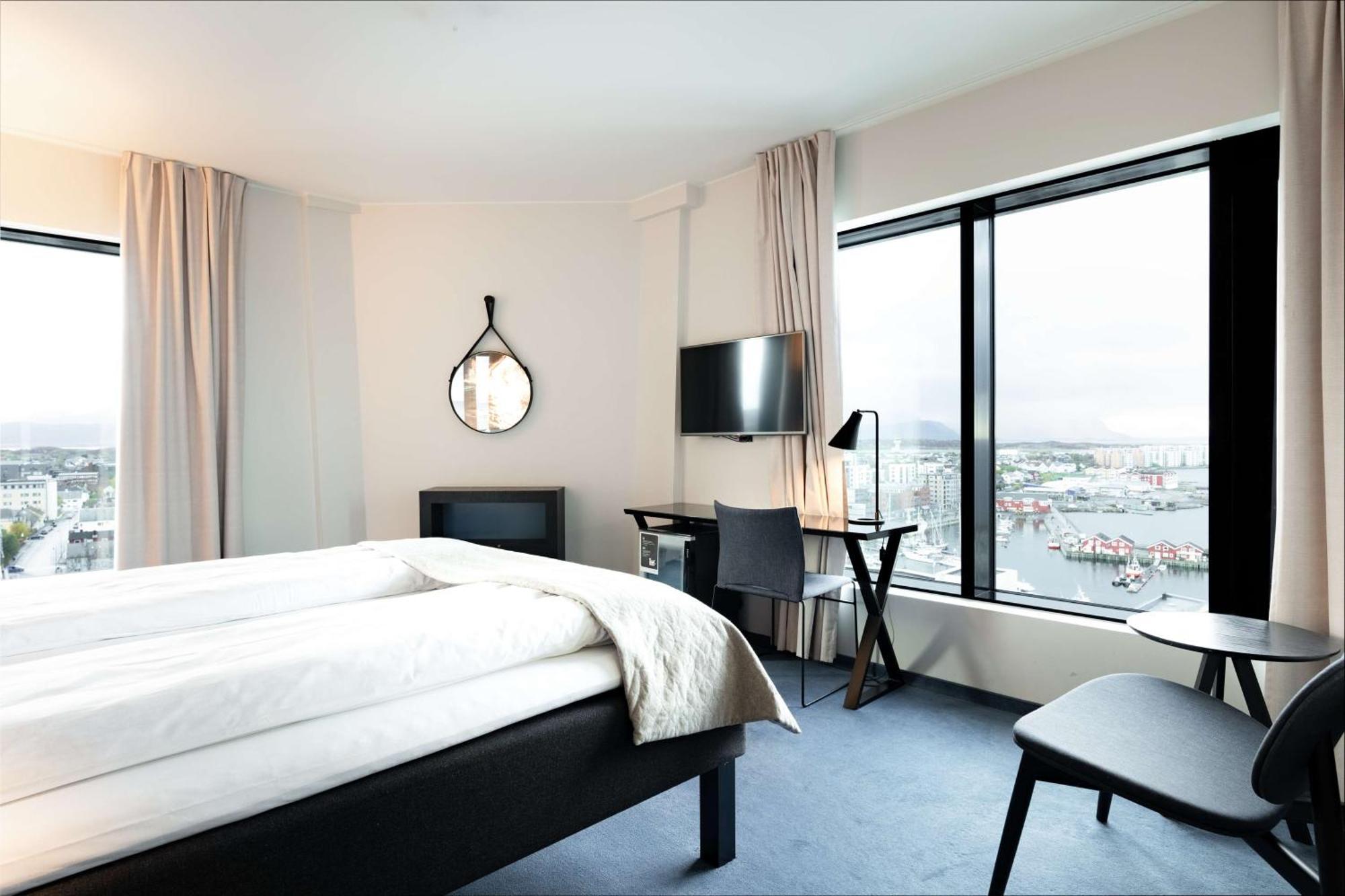 Superior King Room Sea View