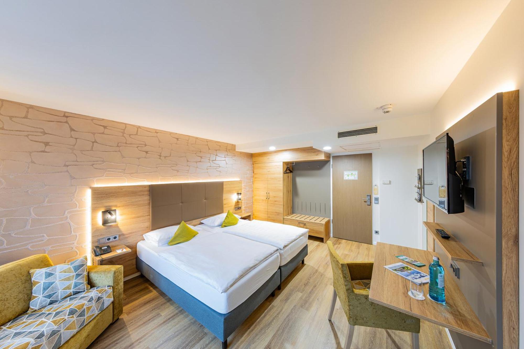 Superior Double Room,1654247140:JPEG