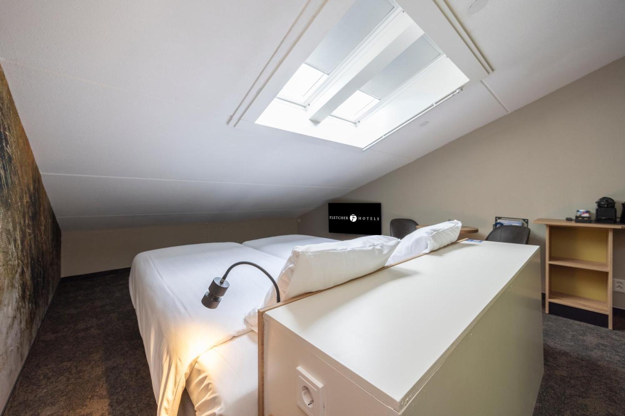 Kleines Zweibettzimmer