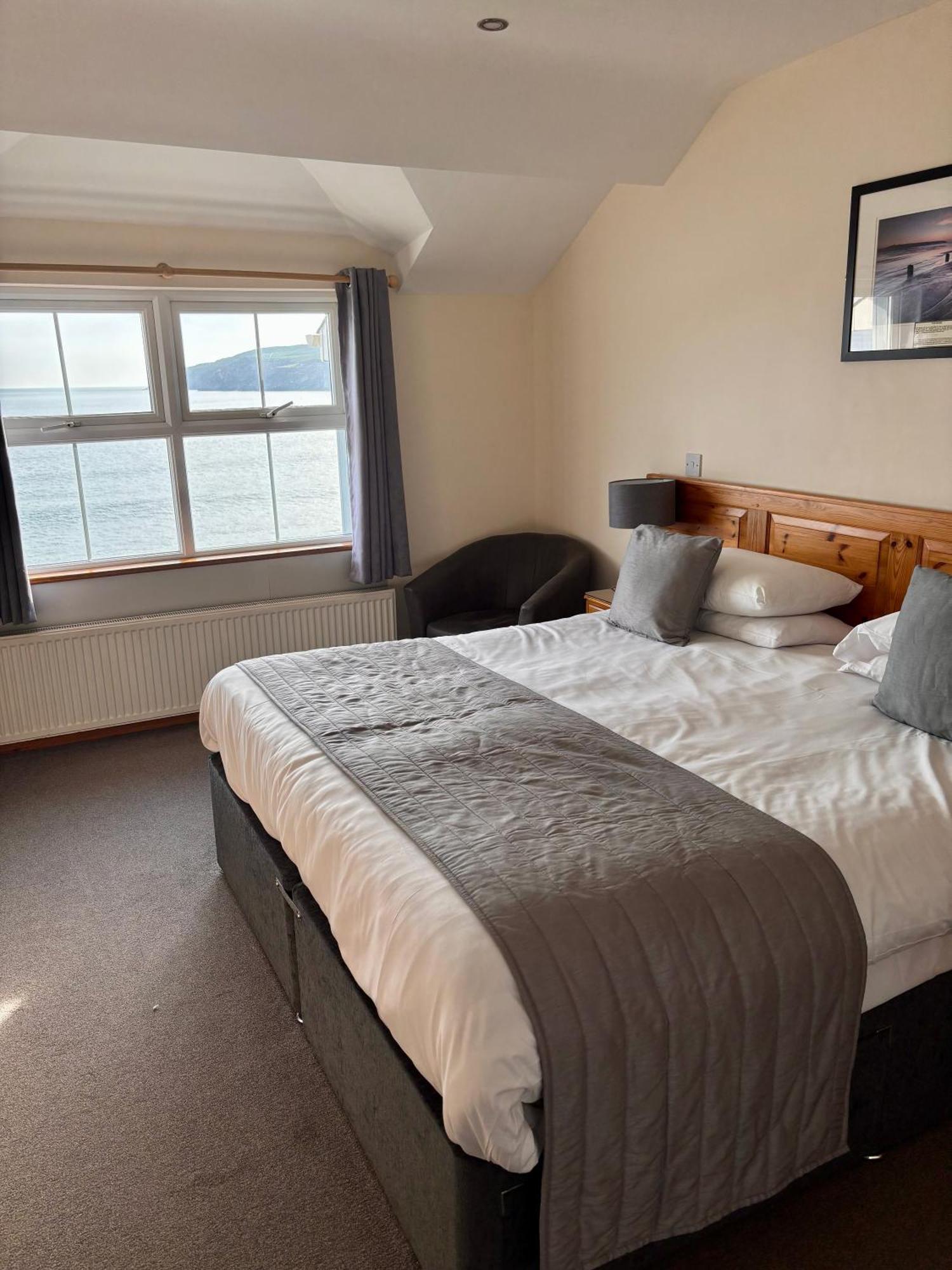 Double Room with Balcony and Sea View