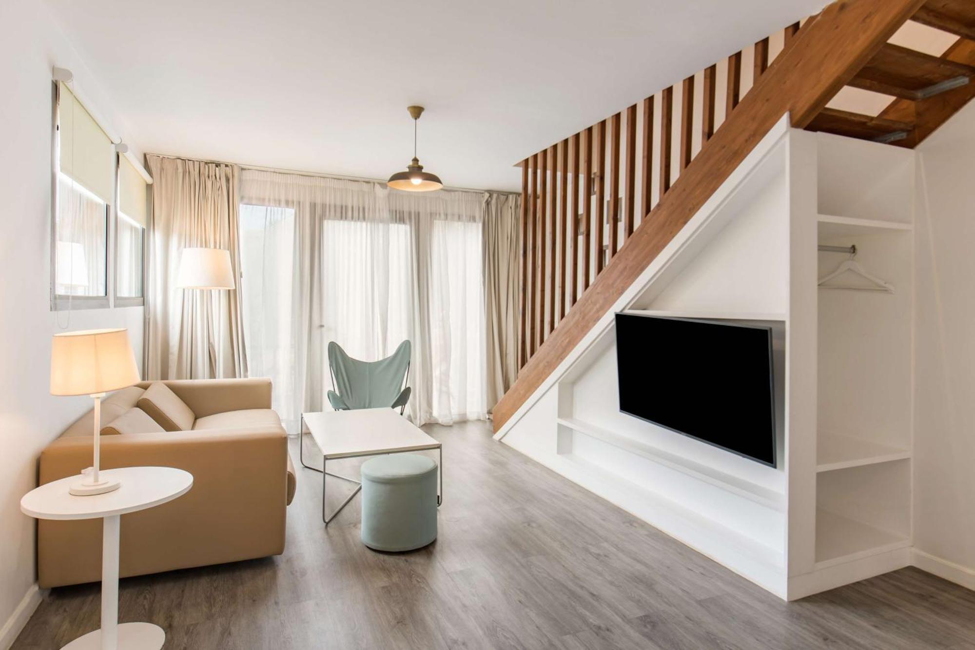 Two-Bedrooms Duplex Bungalow Terrace,1656217221:JPEG