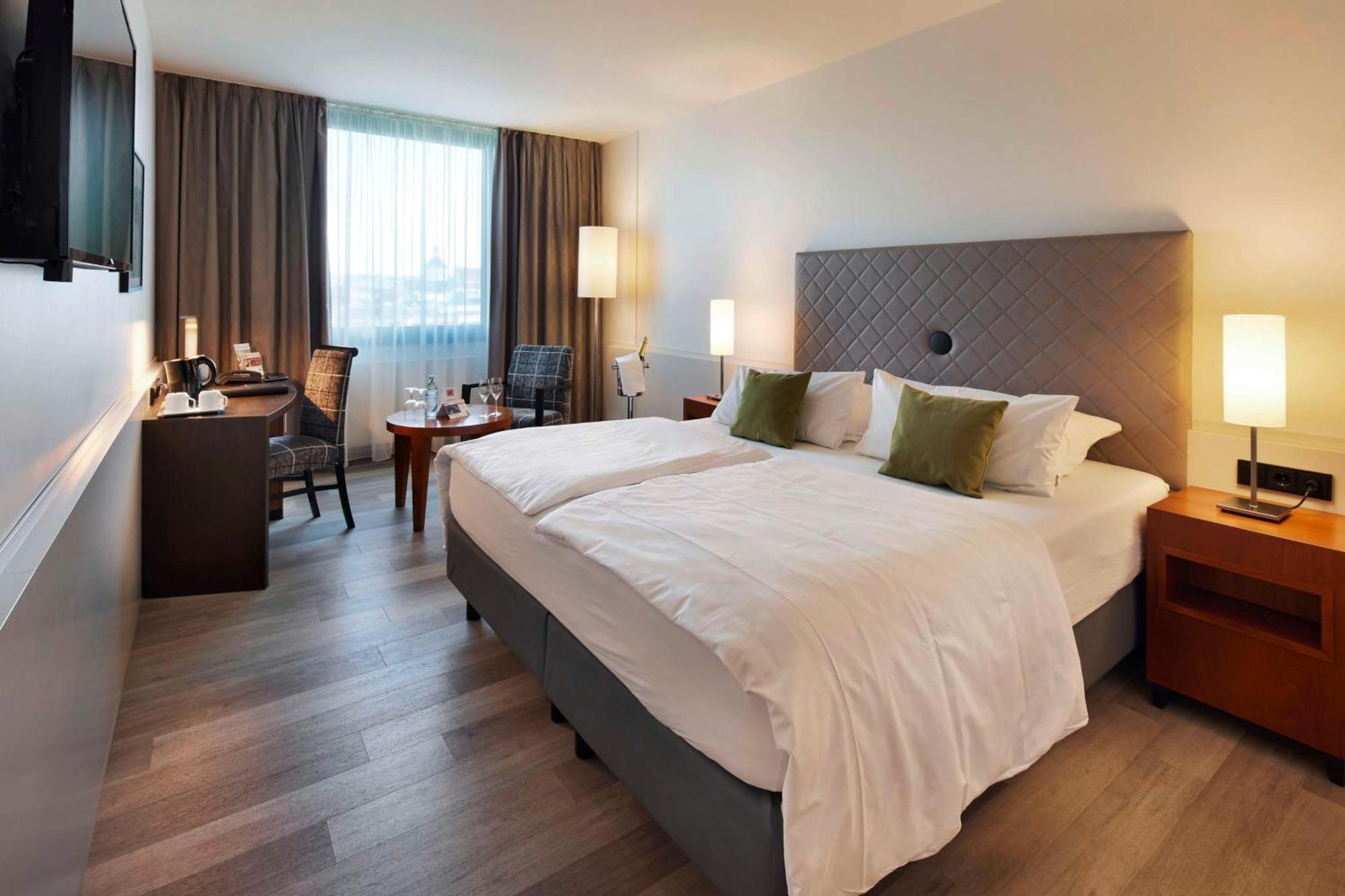 Double Room,1657144541:JPEG