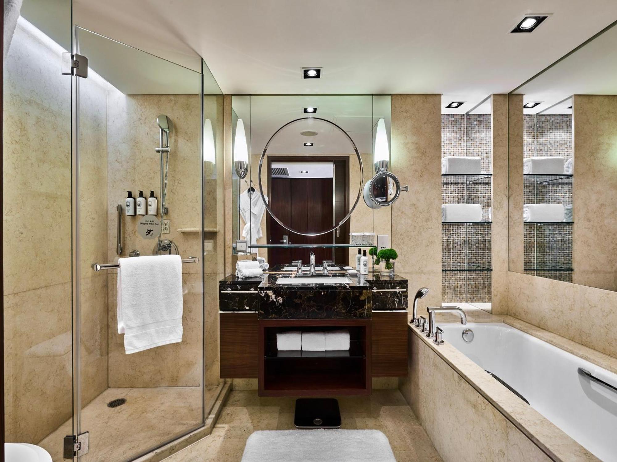 Deluxe City View Room, Guest room, 2 Single Beds