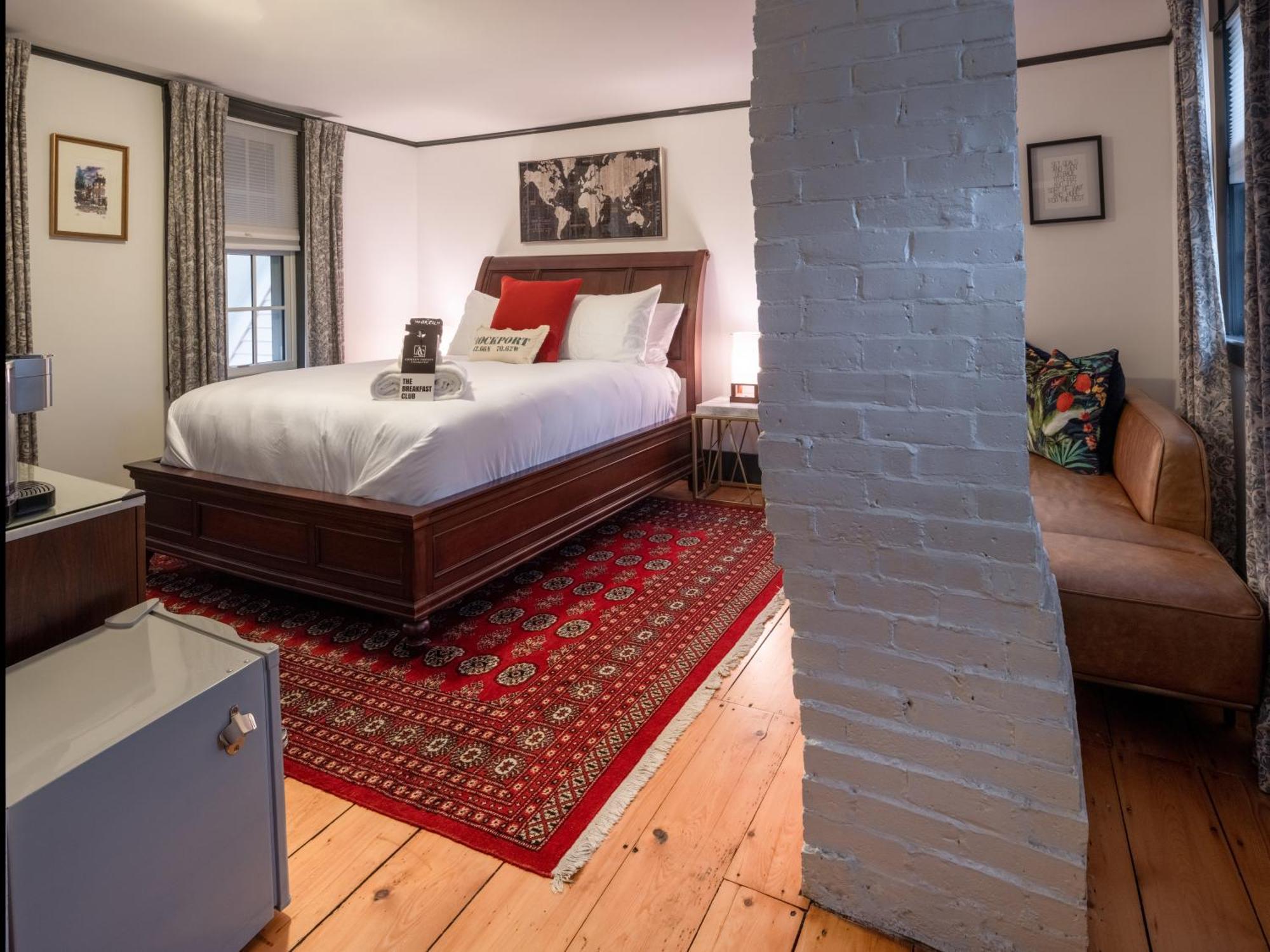 Deluxe Double Room Bath