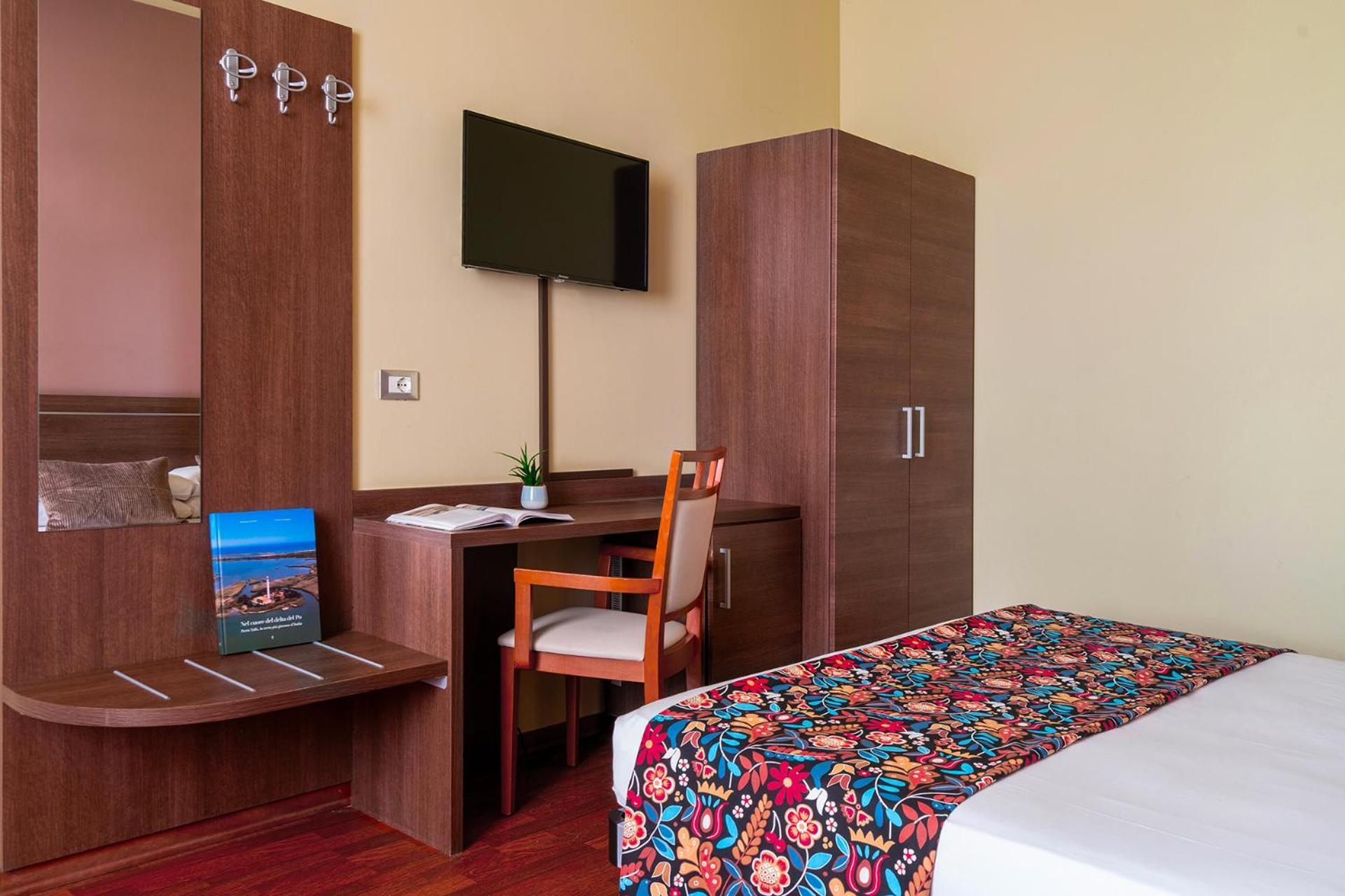 Double Room,1660452524:JPEG