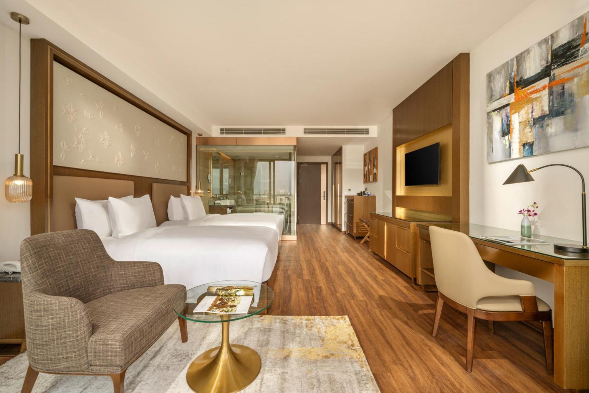 Deluxe Twin Room Balcony Bathtub