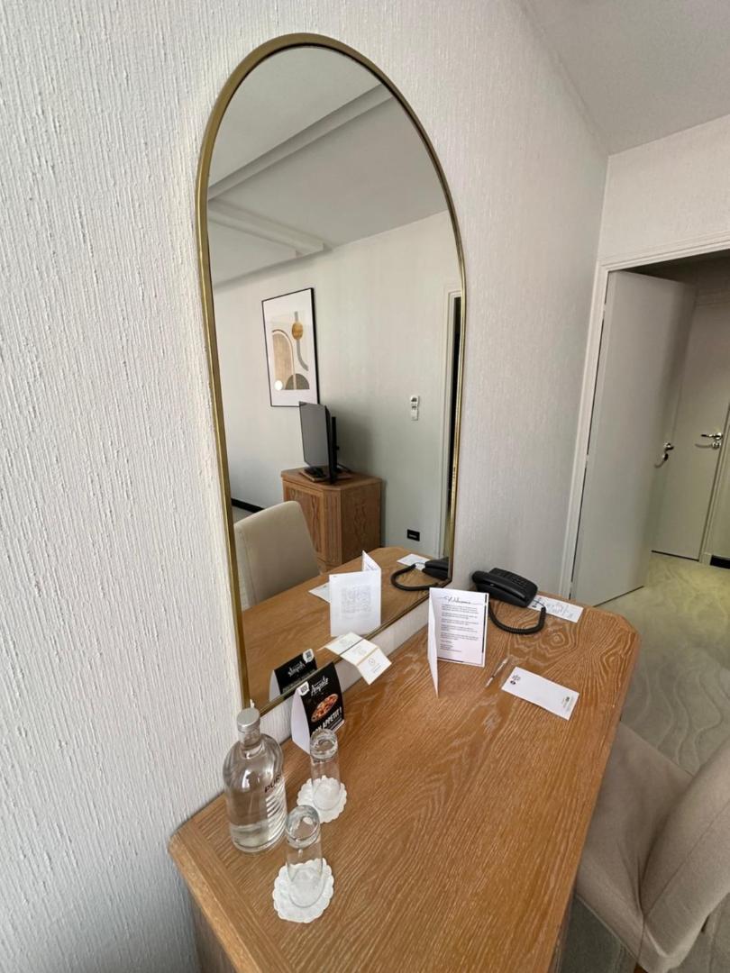 Junior King Suite with Sofa Bed - Non-Smoking