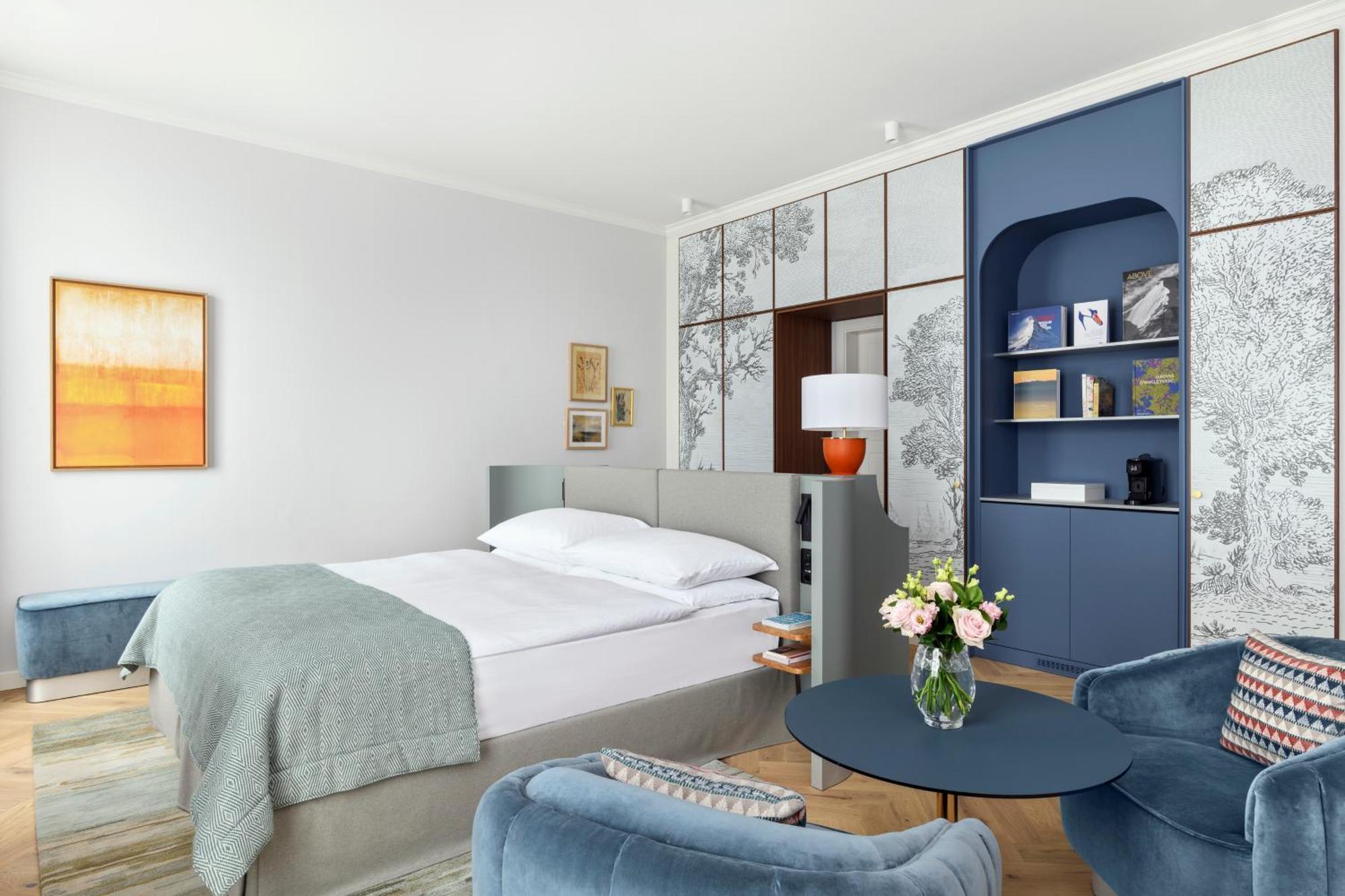 Double Room,1709615714:JPEG