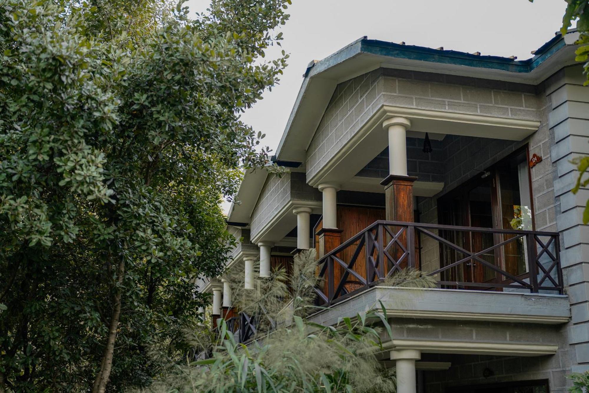 Corbett club with Balcony-Welcome drink, Hi Tea