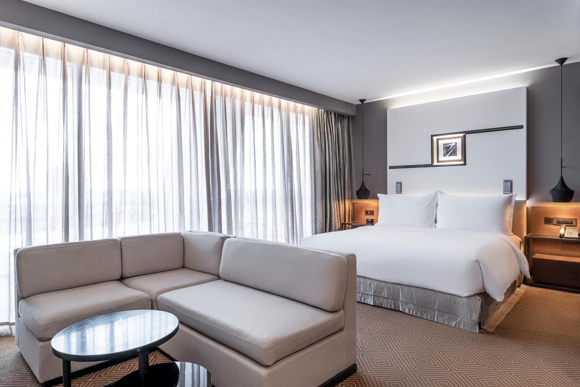 Executive King Plus Room