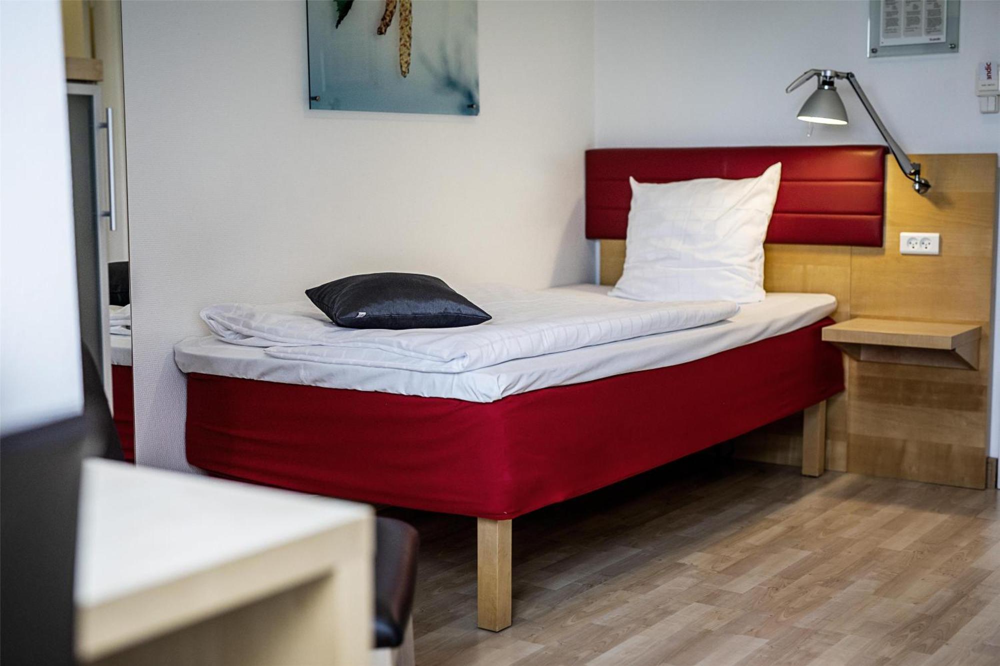 Economy Single Room