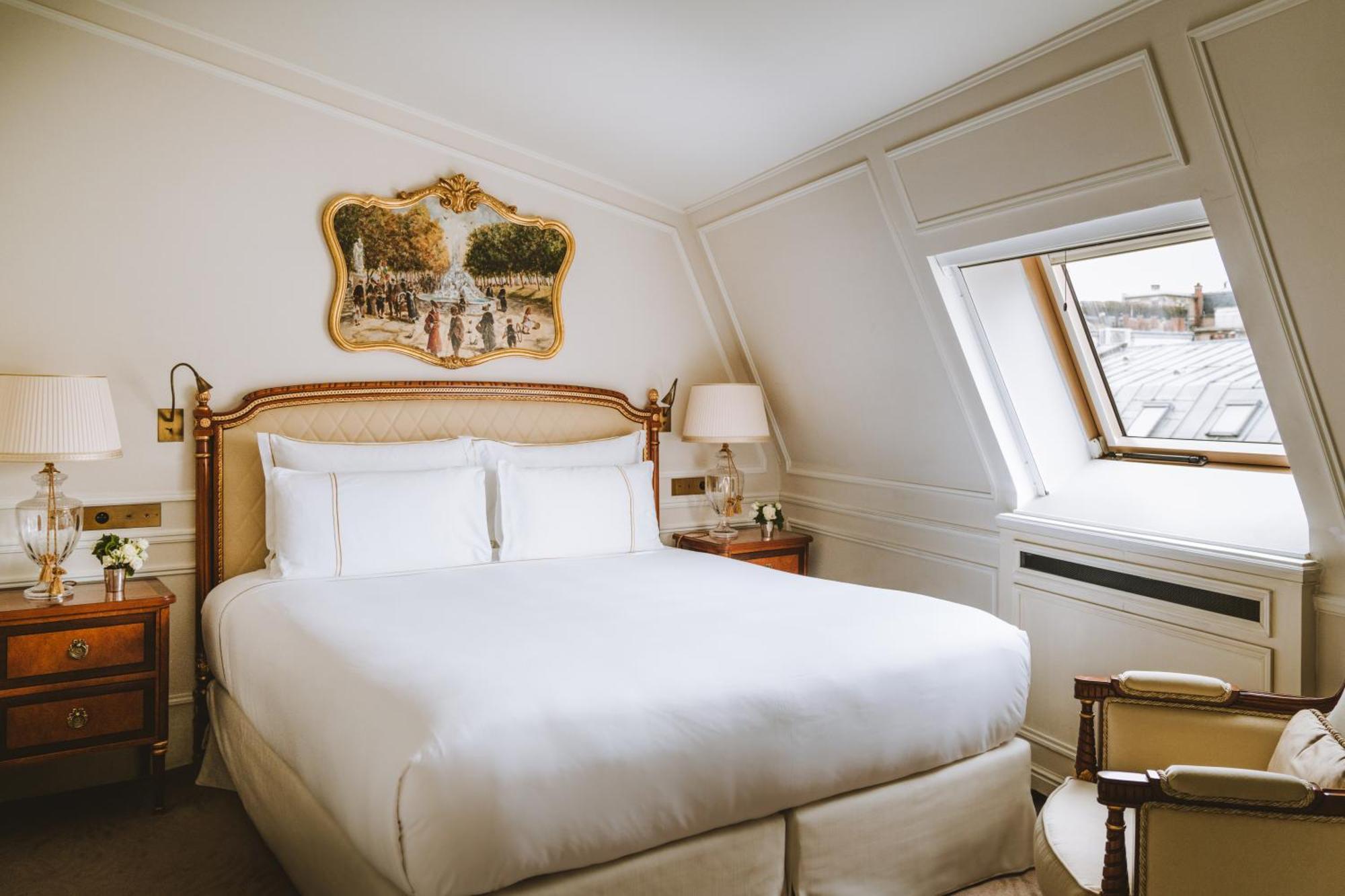 Suite Parisienne,1668096714:JPEG