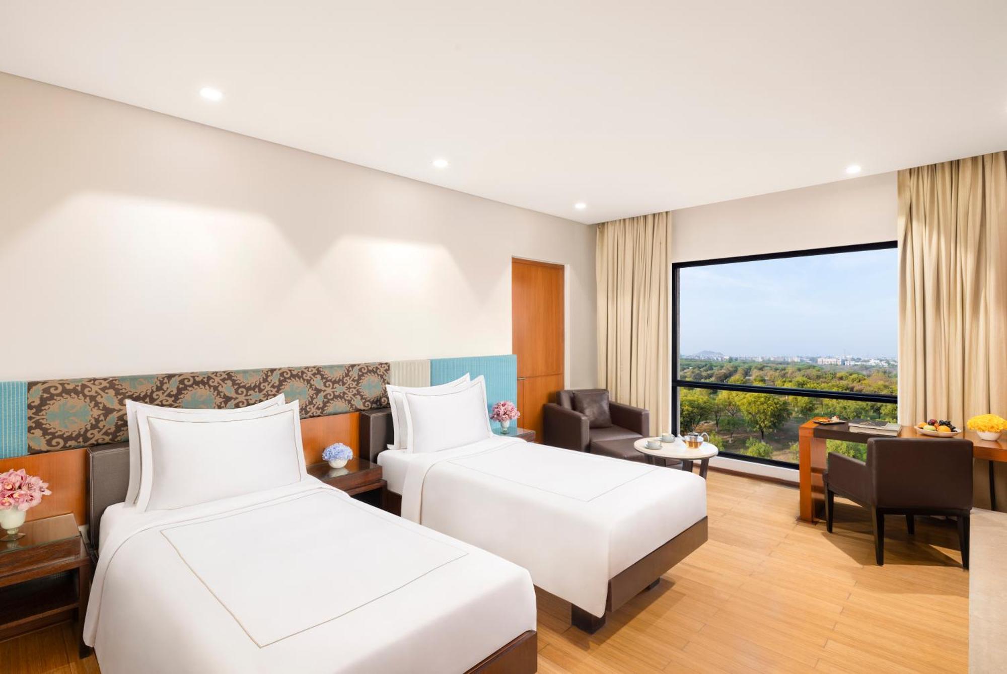 Superior Room Twin Bed - Enjoy Happy Hours with 1+1 offer on Alcoholic Beverages
