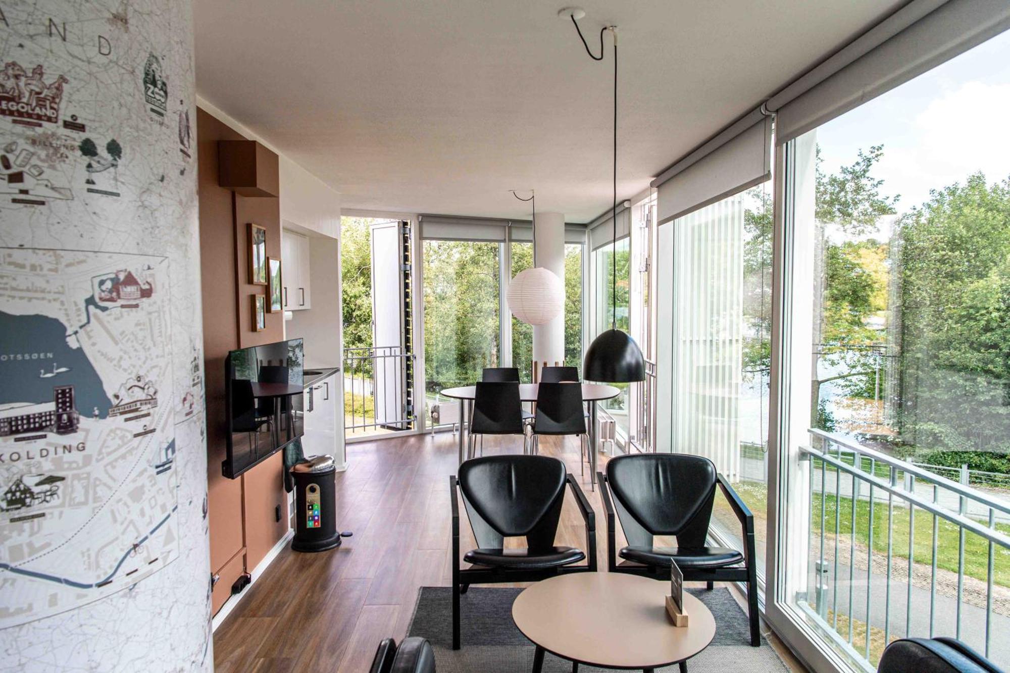 One-Bedroom Apartment Partial Lake View