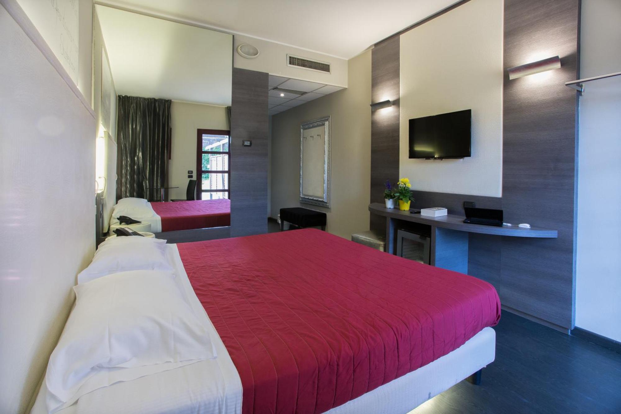 Budget Triple Room Annex,1675796354:JPEG