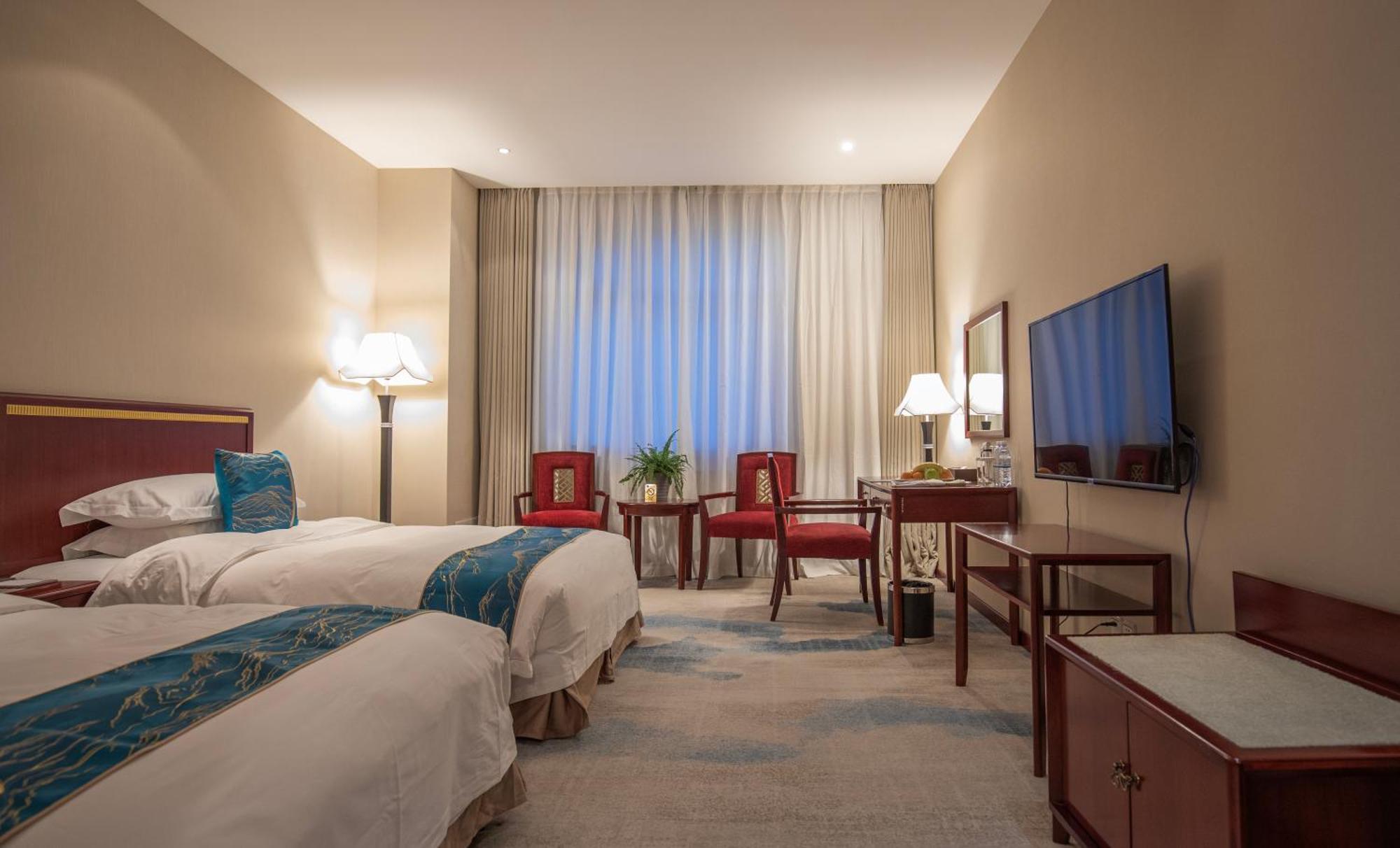 Deluxe Twin