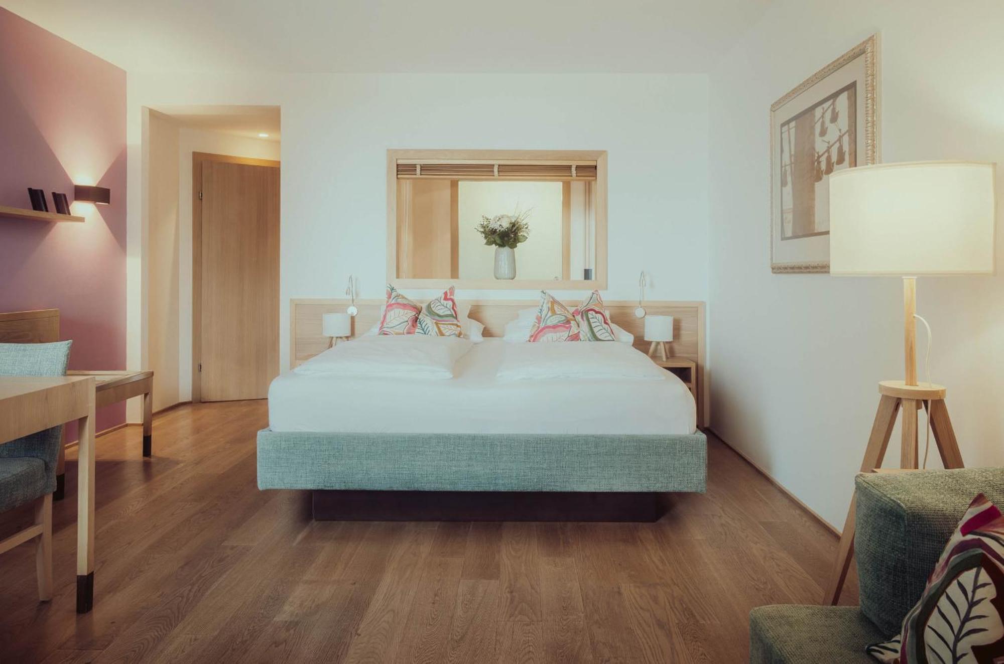 Junior Suite Deluxe with Balcony/Terrace
