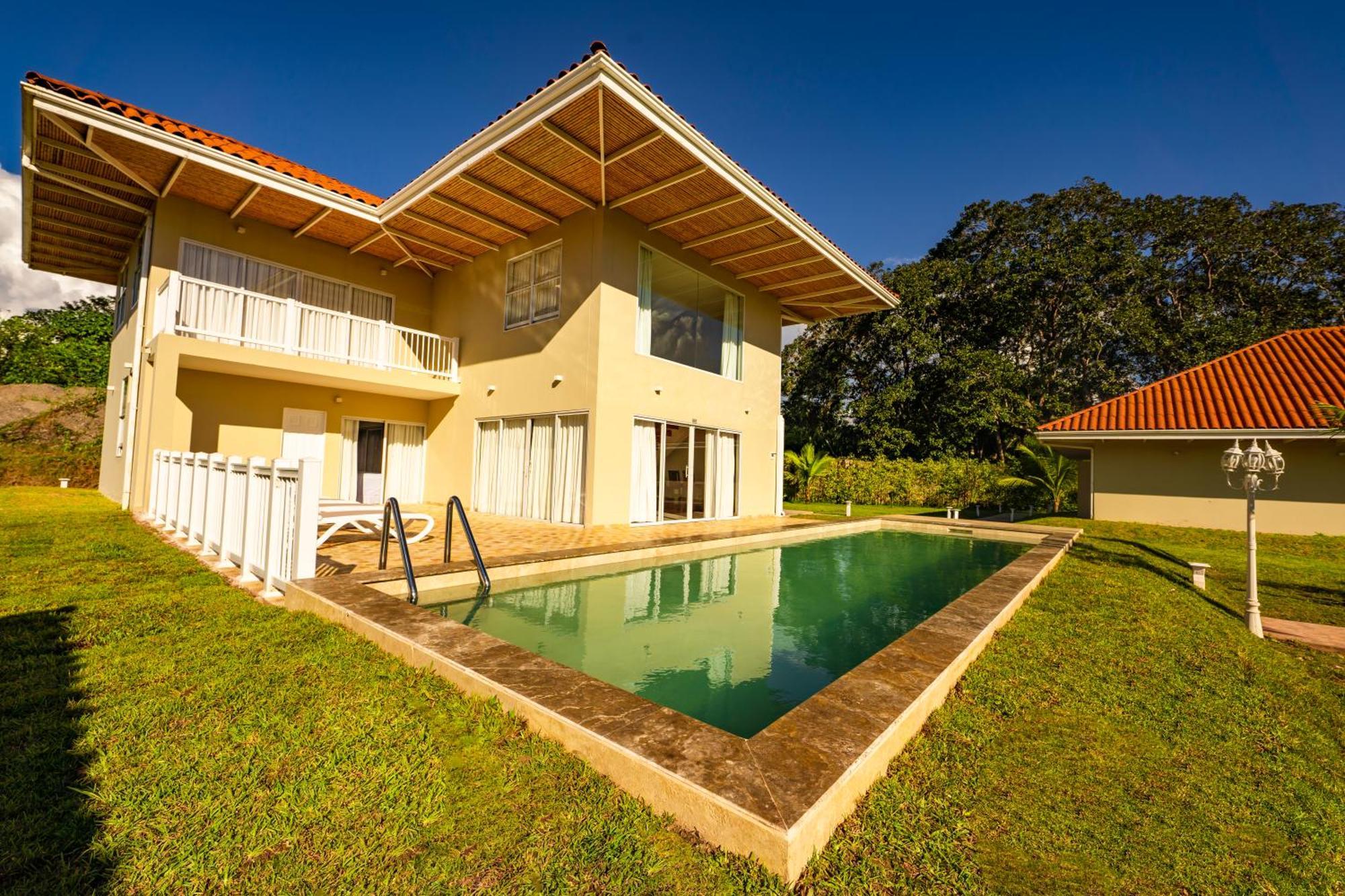 Deluxe Villa