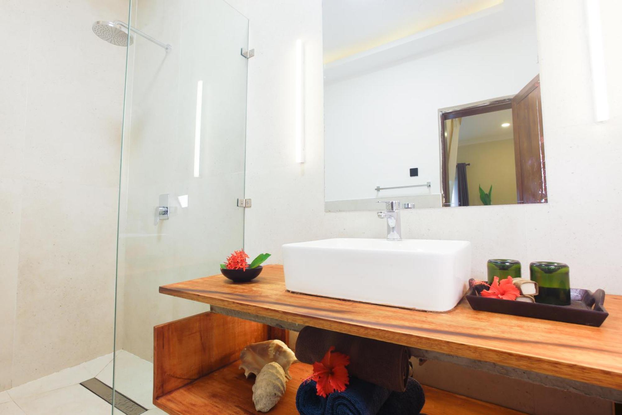 Chambre Double - Vue sur Piscine