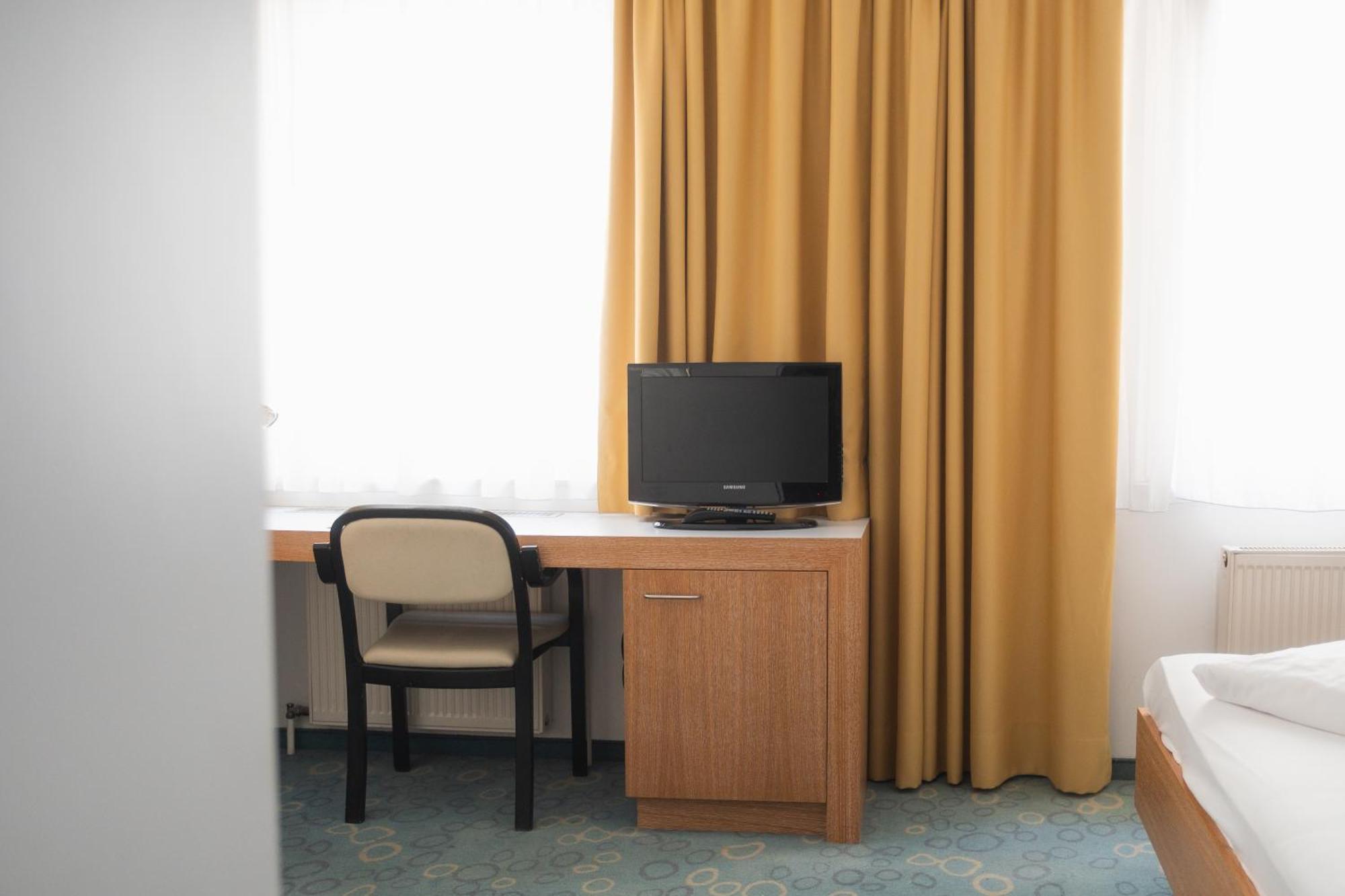 Superior Double Room,1681721187:JPEG
