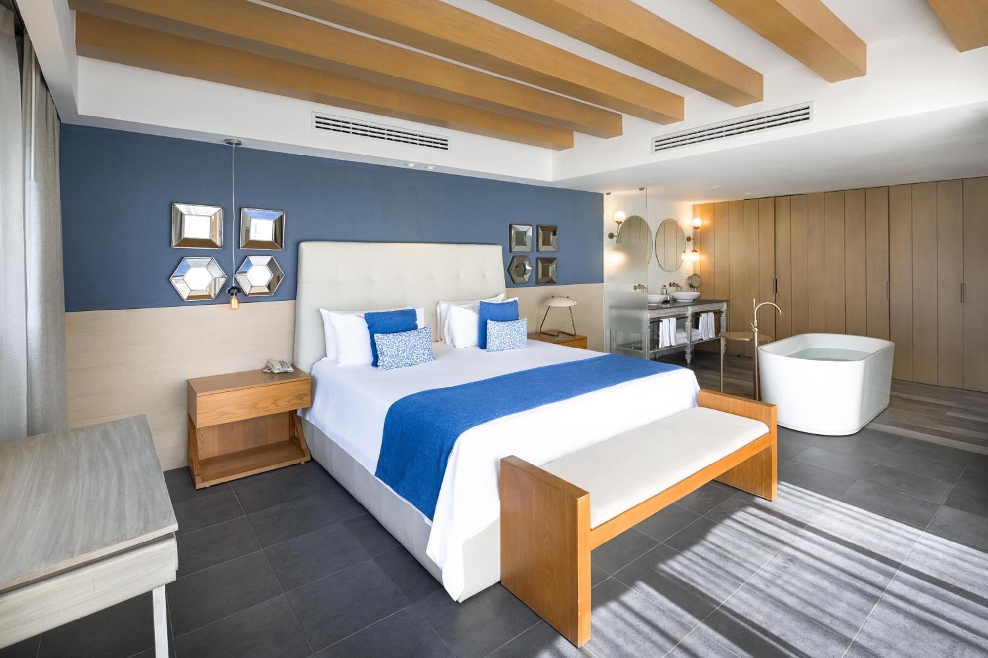 Privileged Suite Ocean View & Swimming Pool,1683803755:JPEG