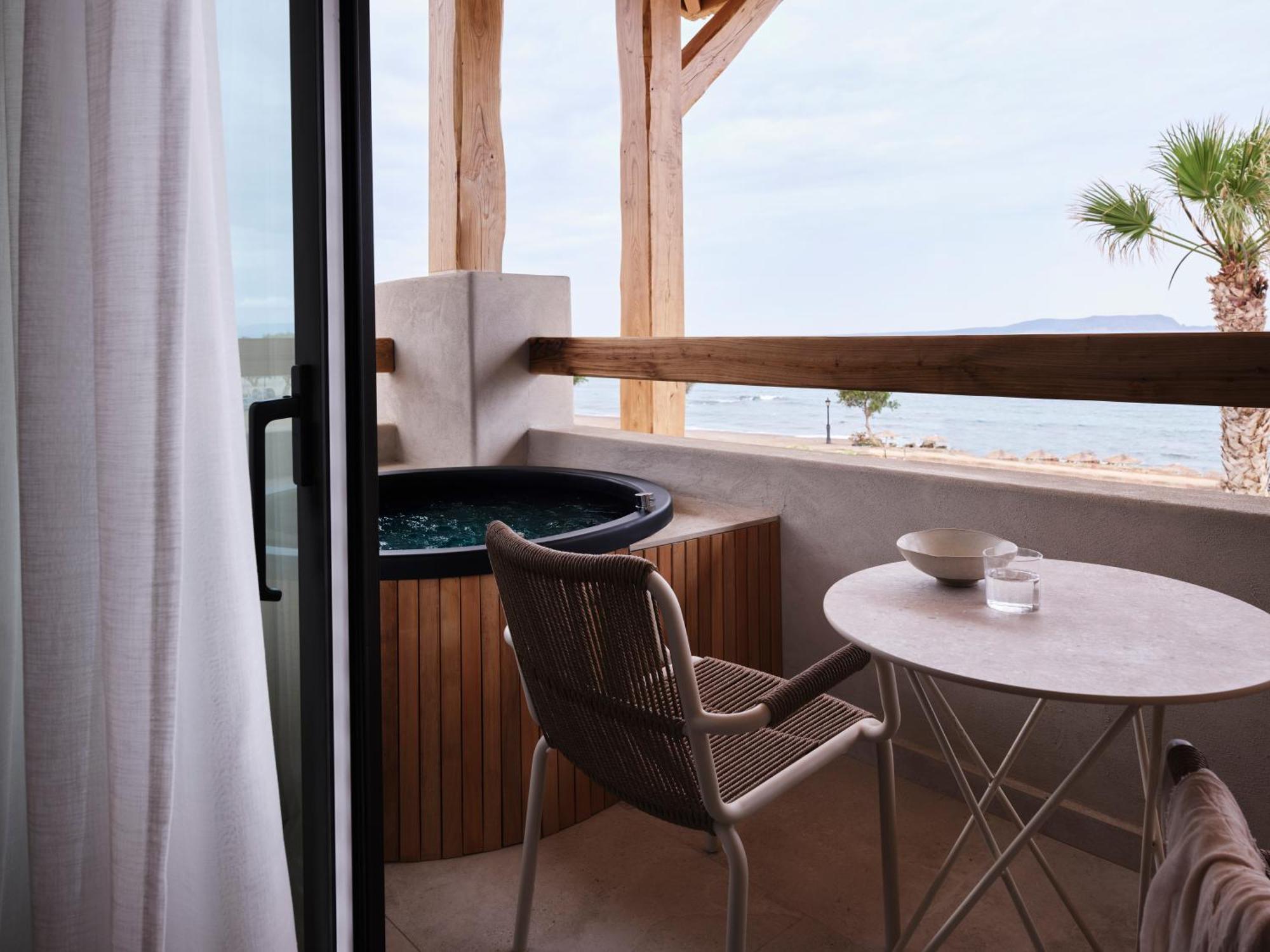 Comfort Room Jacuzzi