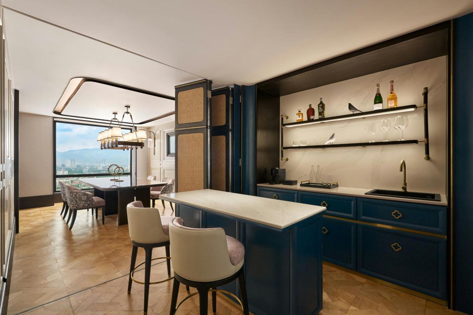 Sterling  One-Bedroom Vice Presidential King Suite