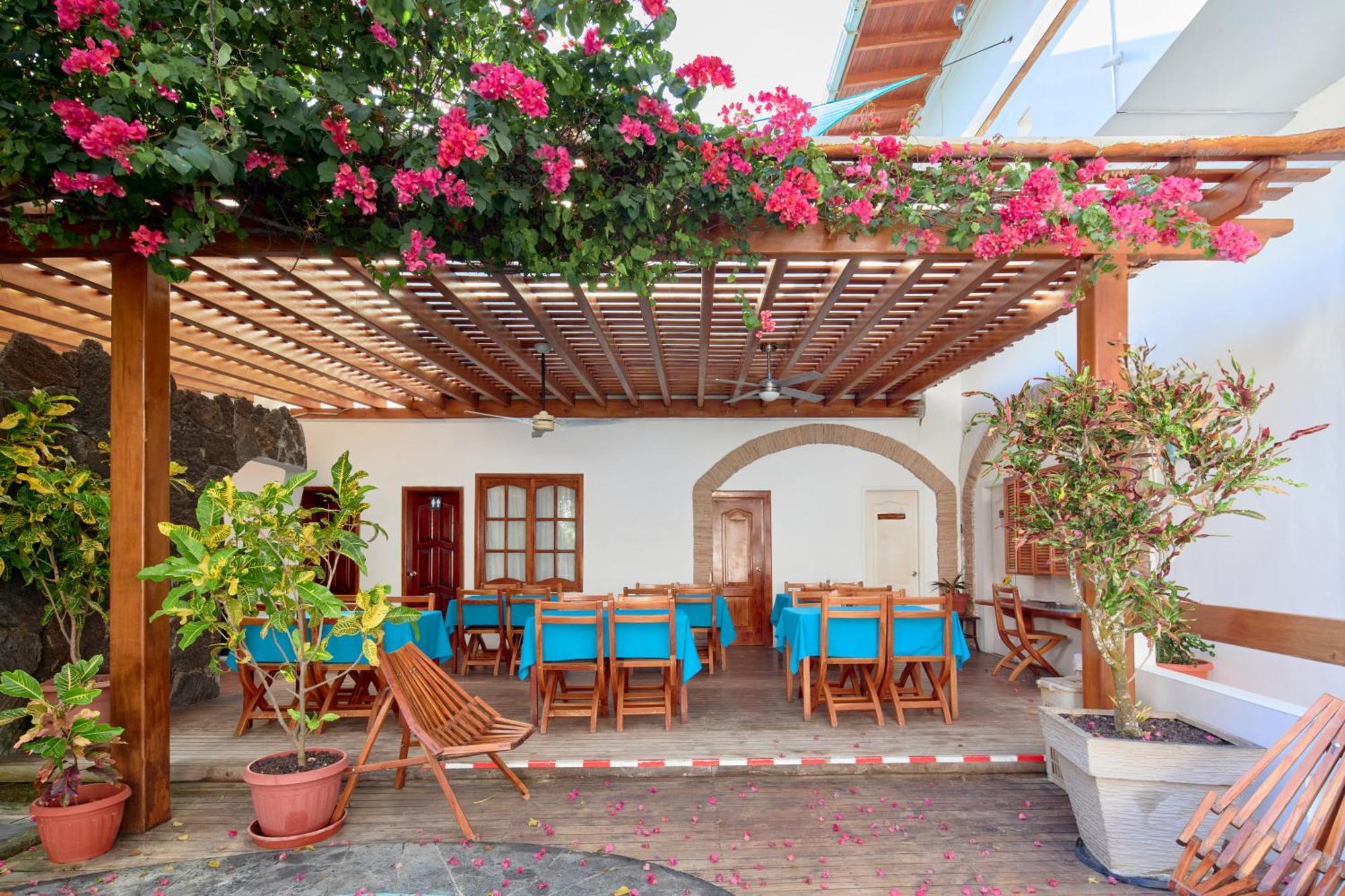 Deluxe Double Room with Balcony and Sea View