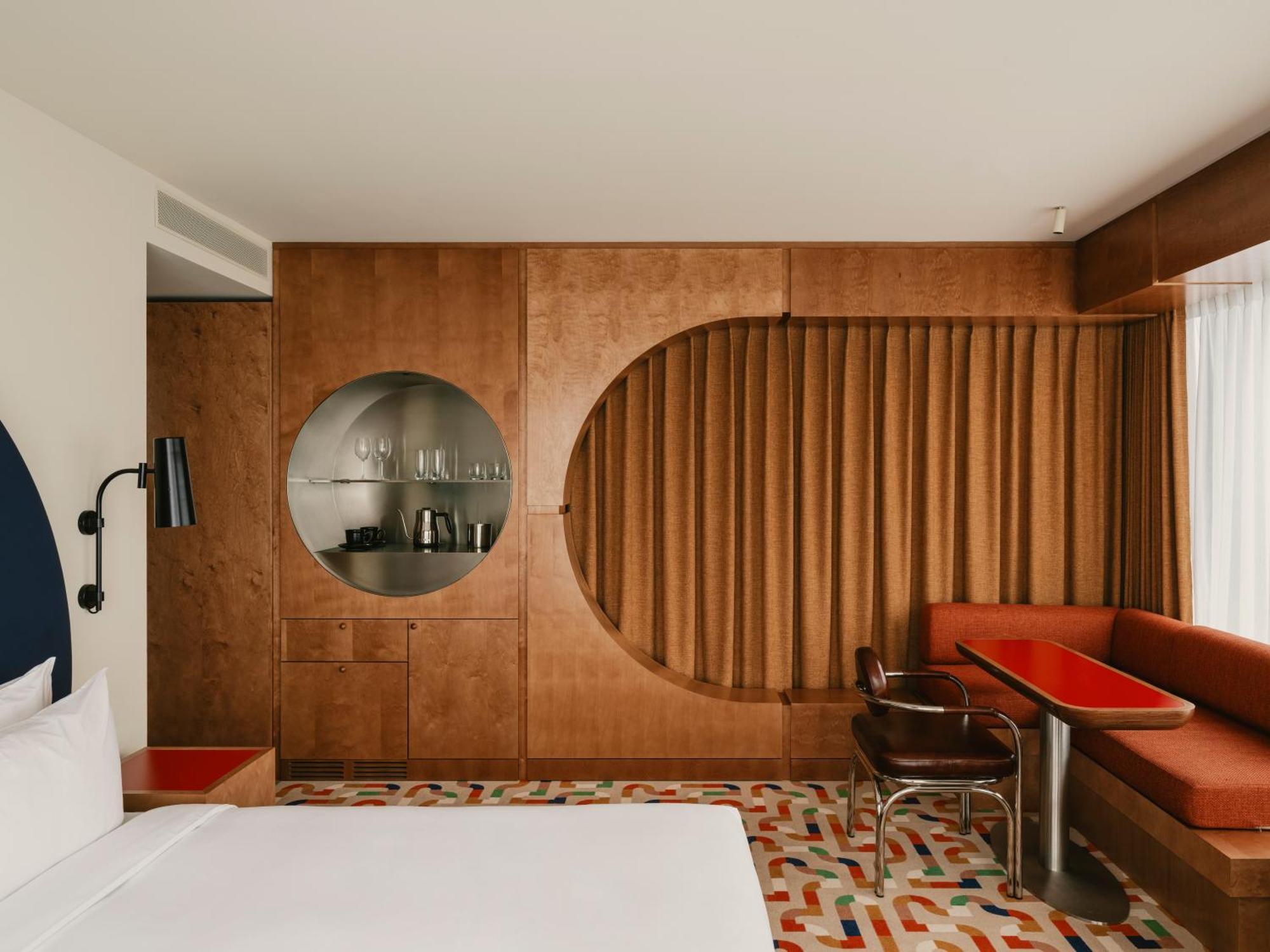 Deluxe Junior Suite